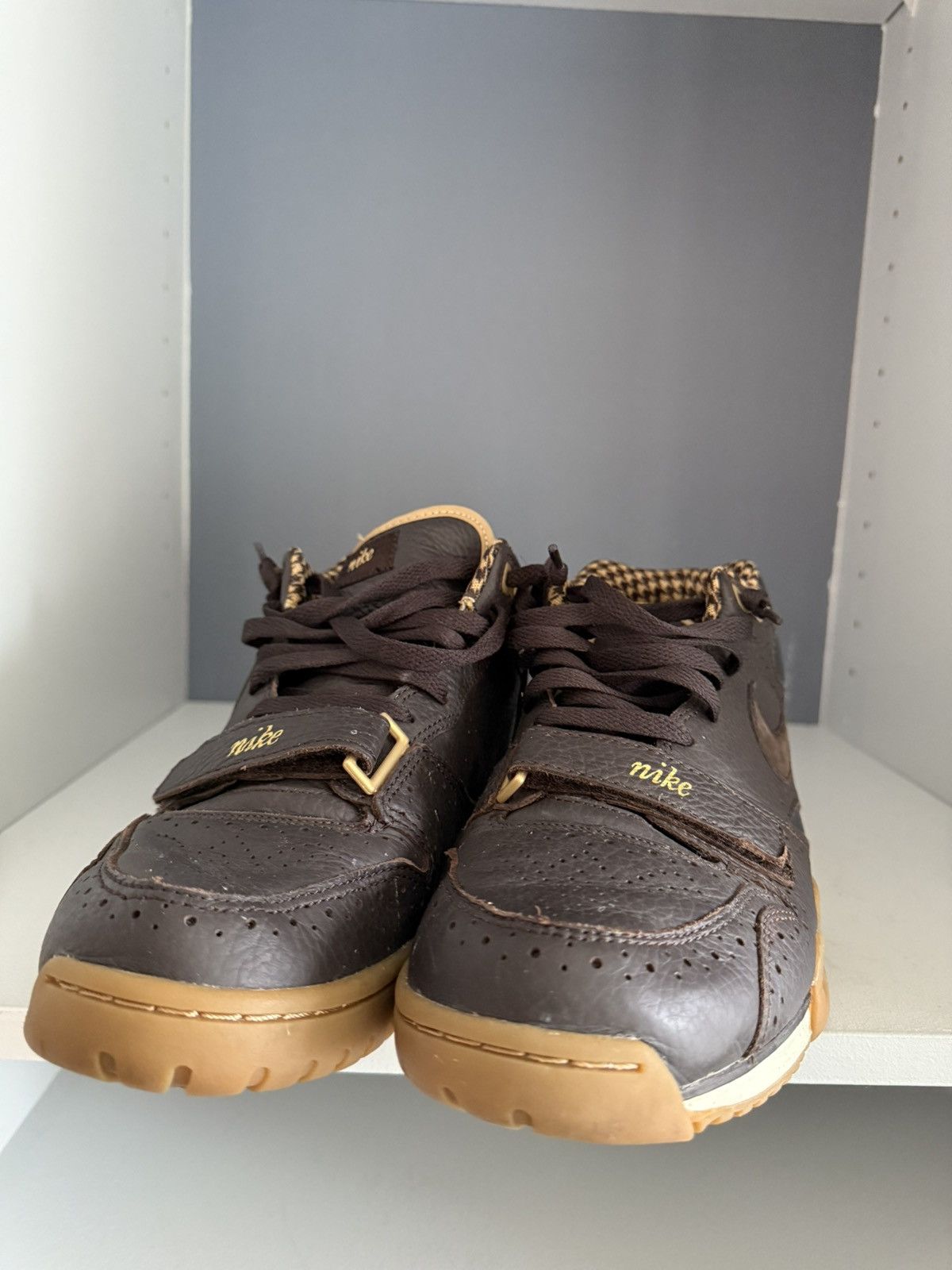 Nike Nike Air Trainer 1 Brogue Size 9.5 607081-200 2013 Size US 9.5 / EU 42-43 - 3 Thumbnail