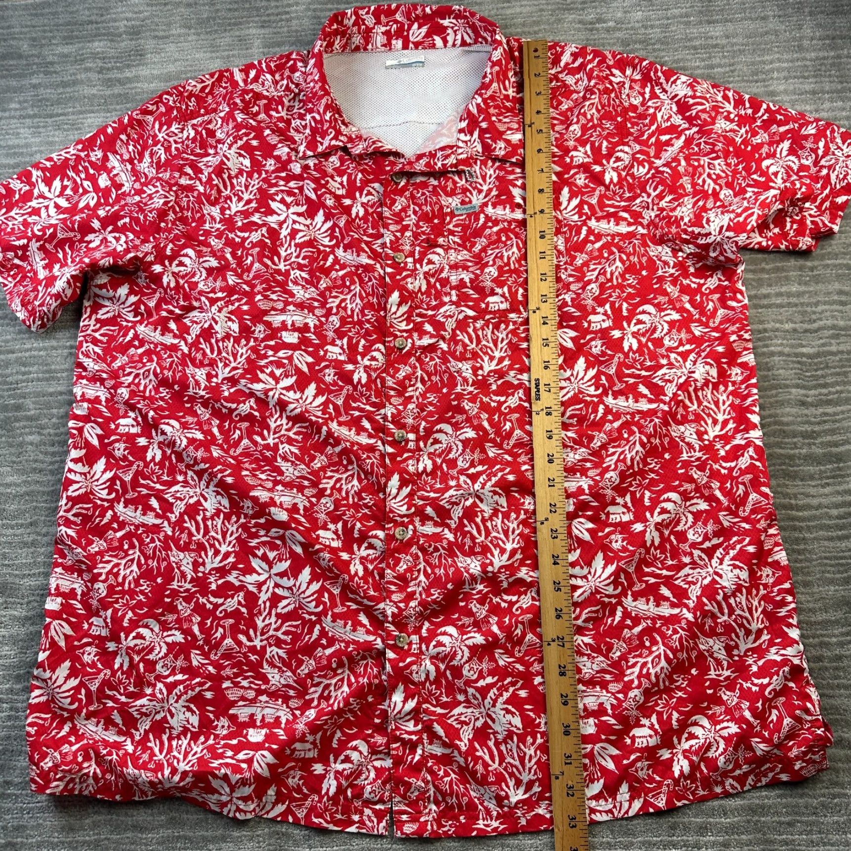 Gloverall Columbia Shirt 3XL XXXL Red Christmas All Over Print Button-Up Short Sleeve PFG Bonehead Geometric Casual Formal Mens Size US XXL / EU 58 / 5 - 8 Thumbnail