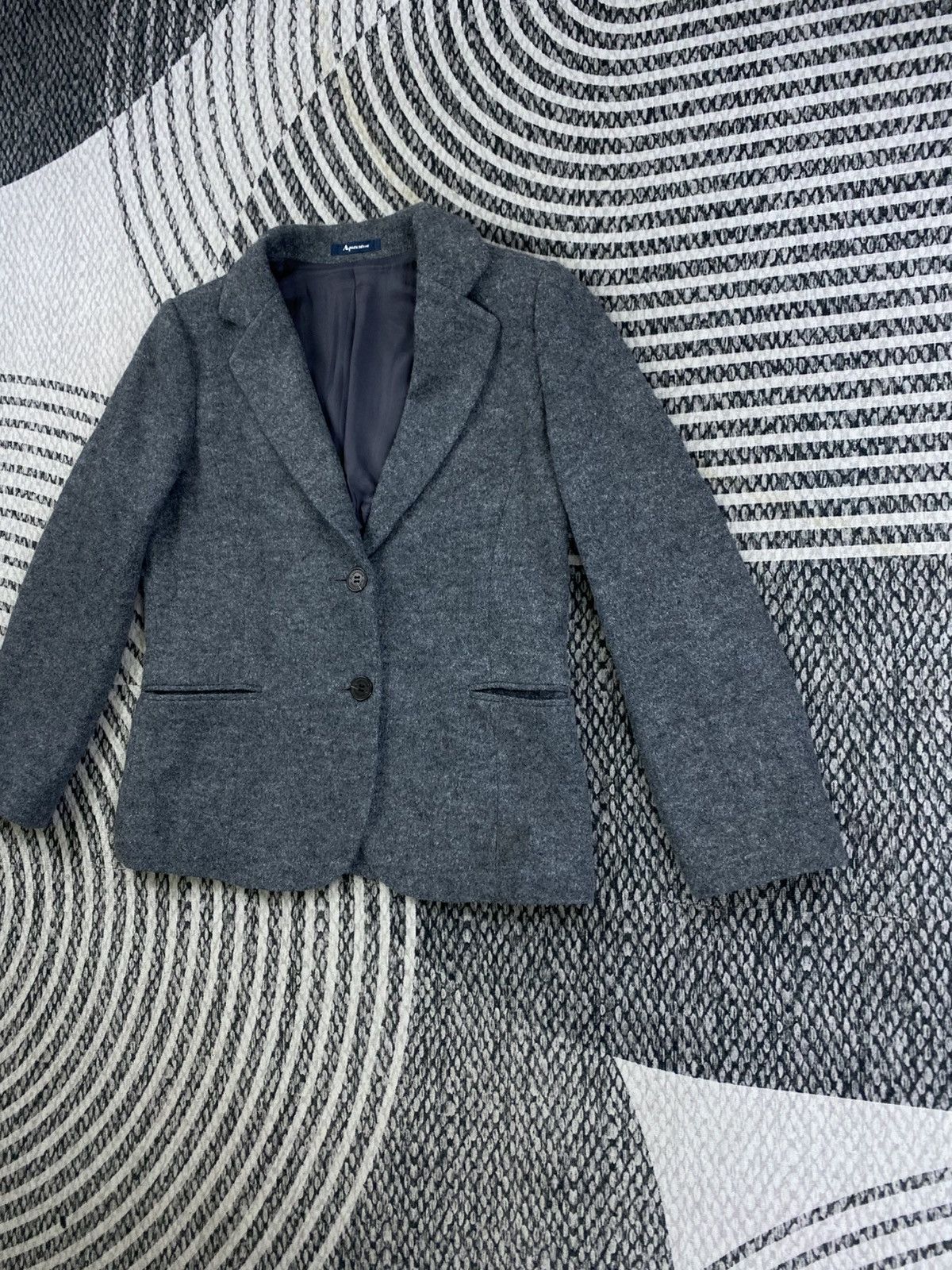 Aquascutum Vintage Aquascutum Wool Blend Suit Blazer Size M / US 6-8 / IT 42-44 - 4 Thumbnail