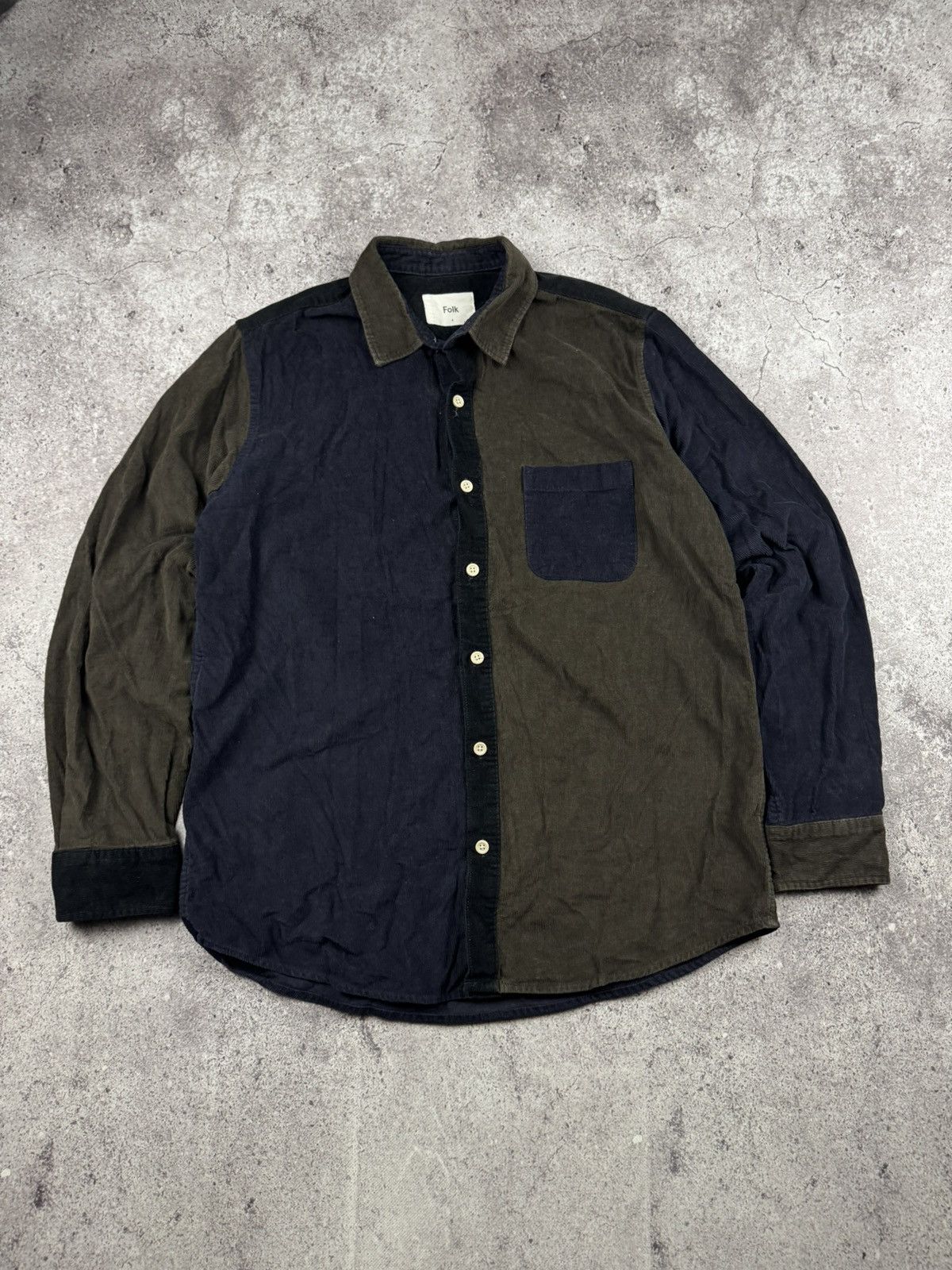Flannel Vintage Folk corduroy flannel brown pocket over shirt Size US L / EU 52-54 / 3 - 1 Thumbnail
