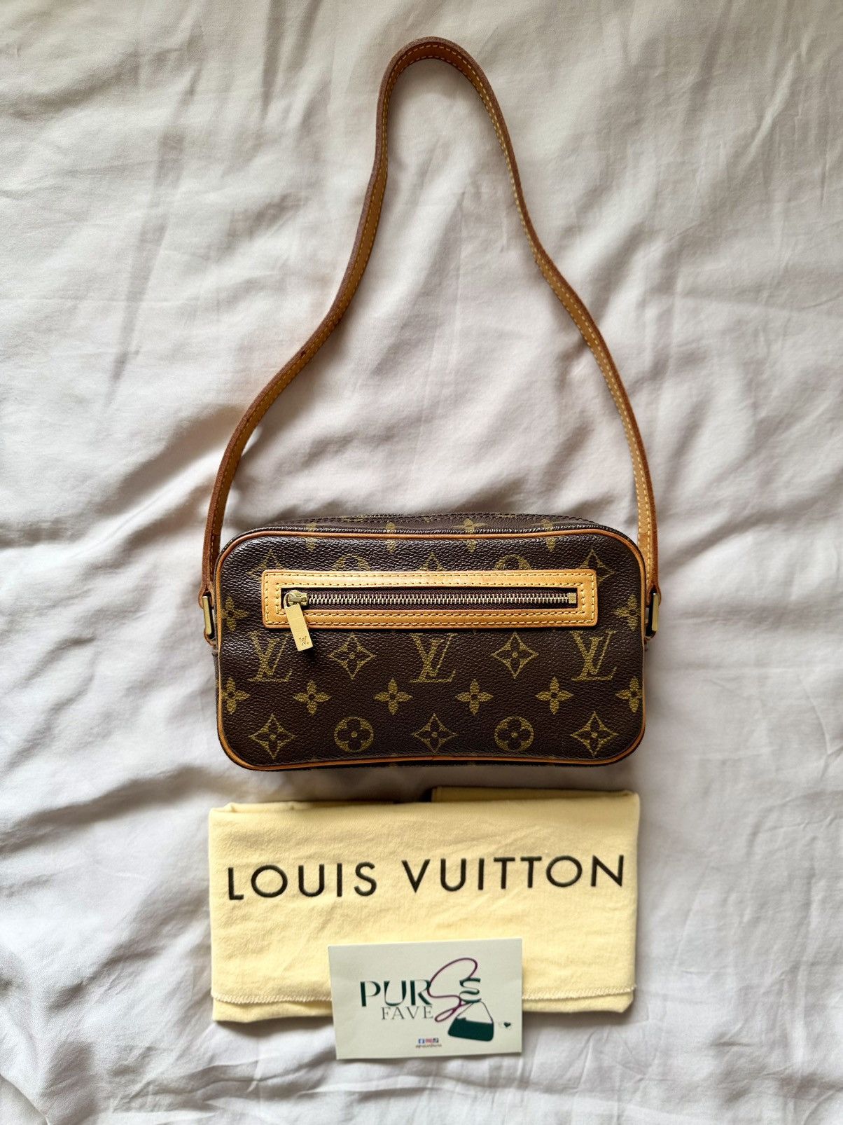 Louis Vuitton Authentic LOUIS VUITTON Cité PM Brown Monogram Shoulder Bag Size ONE SIZE - 24 Thumbnail
