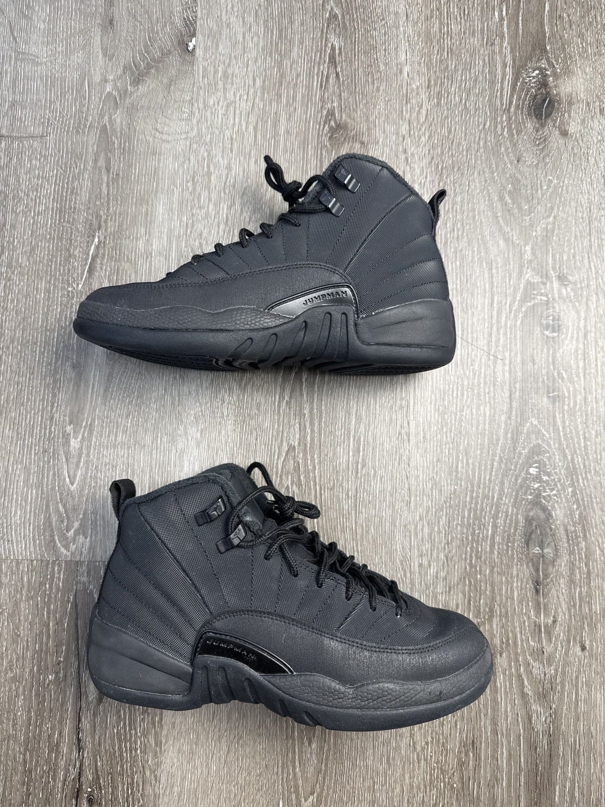 Jordan Brand Jordan 12 “Winter Black” (GS) **PRE-OWNED** Size US 6 / EU 39 - 2 Thumbnail