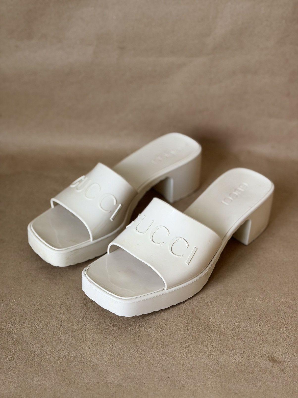 Gucci Gucci – Cream mule sandals with logo Size US 6 / IT 36 - 3 Thumbnail