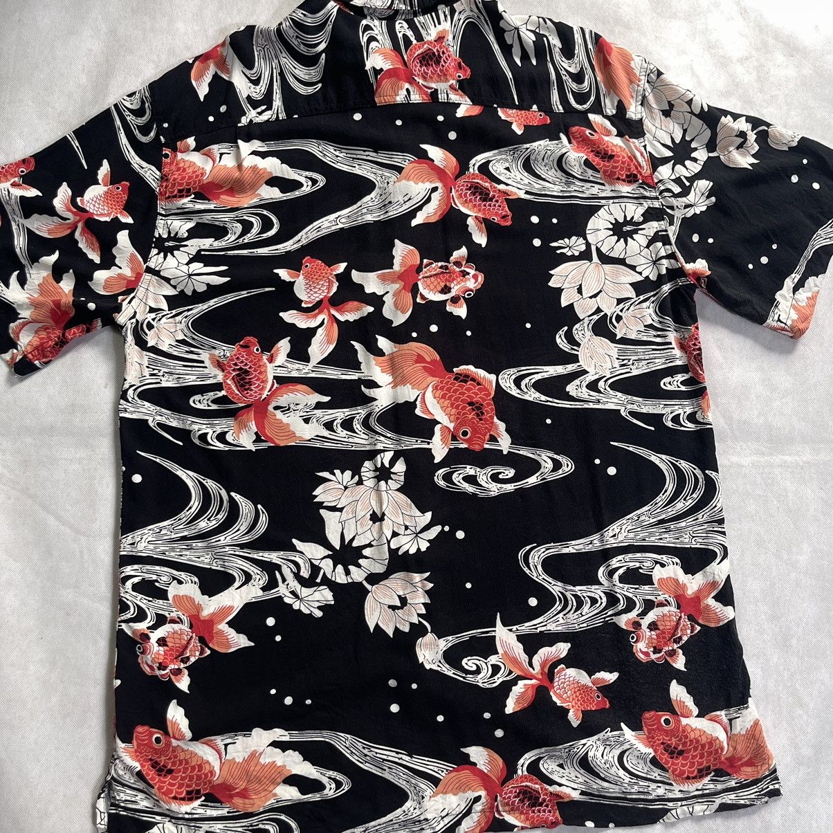 Japanese Brand Rare! Japanese Koi Fish Sakura Rayon Shirt Size US XXL / EU 58 / 5 - 7 Thumbnail