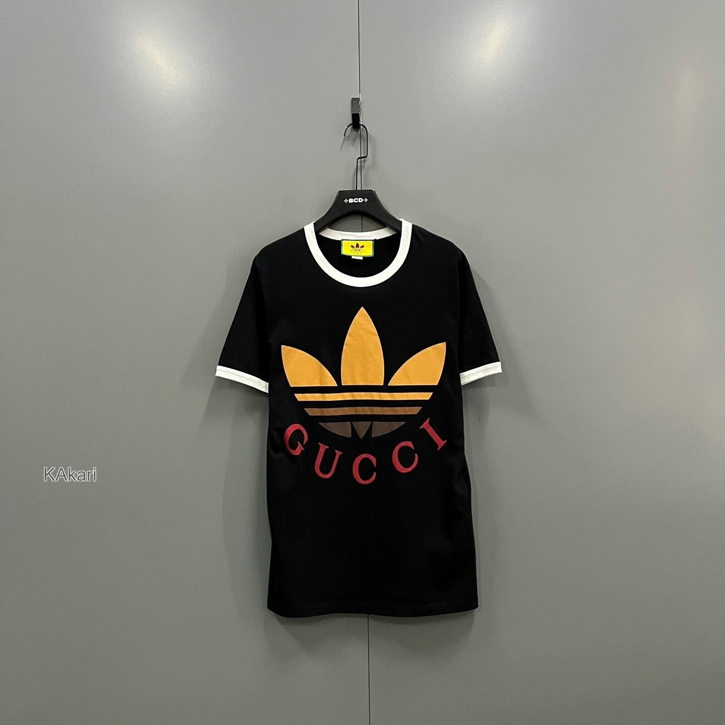 Gucci Gucci x Adidas Printed Logo Short Sleeve Size US M / EU 48-50 / 2 - 1 Thumbnail