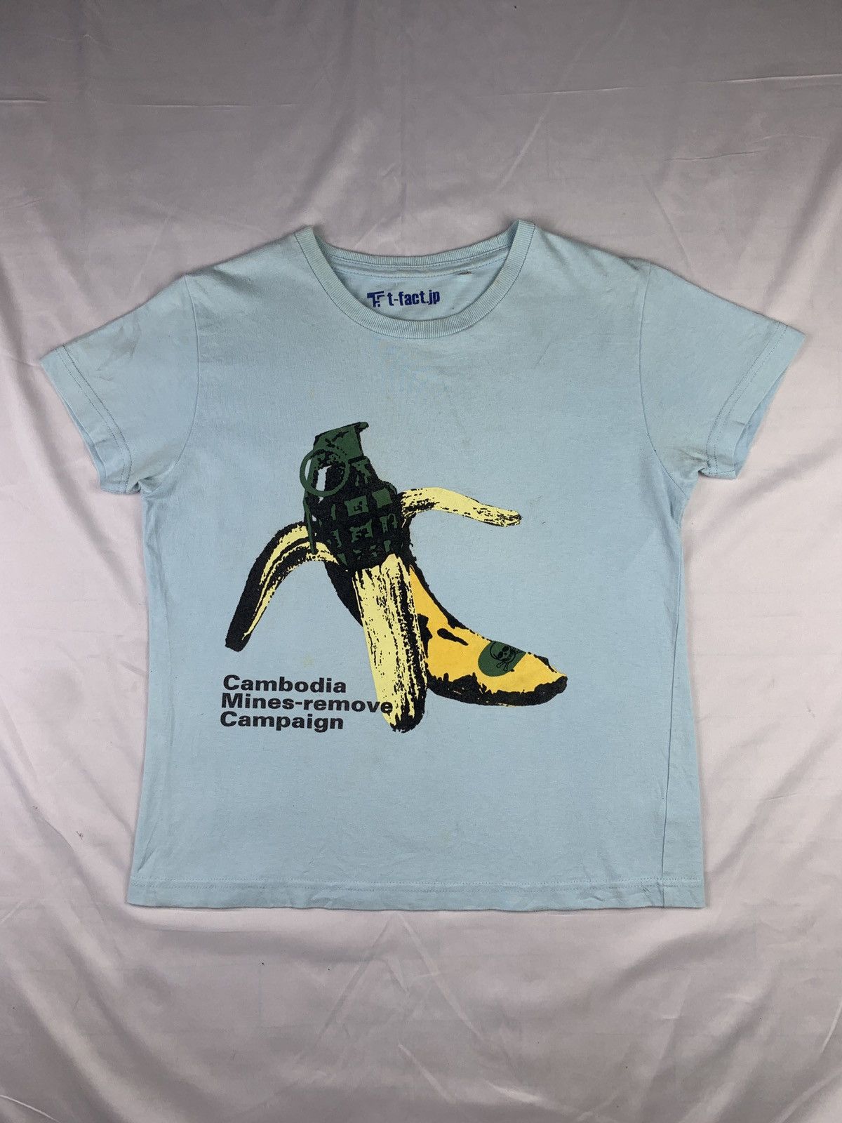 t-fact Soft Blue Japan Protest Art Graphic Tee