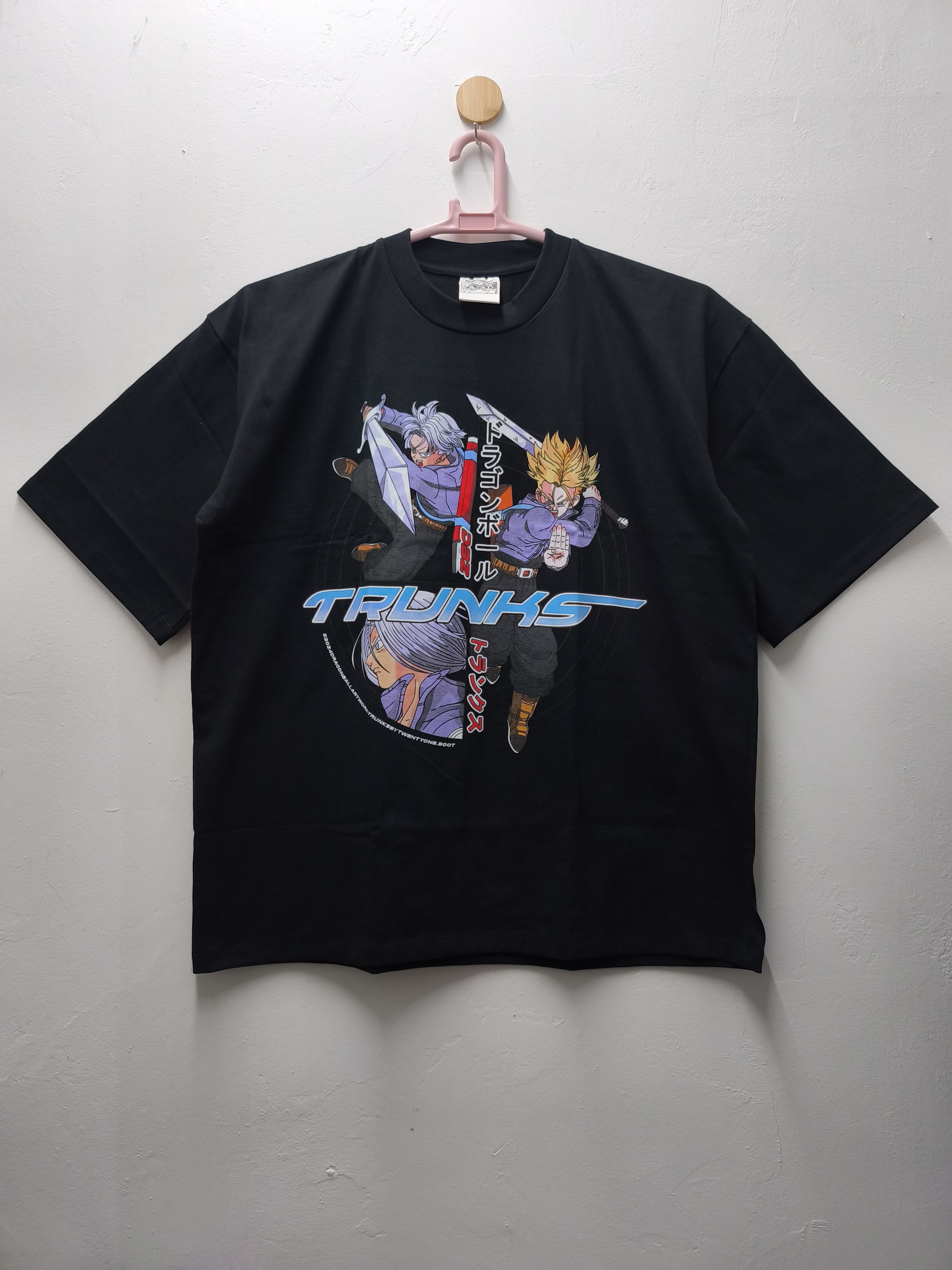 Anime Dragon Ball Z Future Trunks T-shirt Size US XL / EU 56 / 4 - 1 Thumbnail