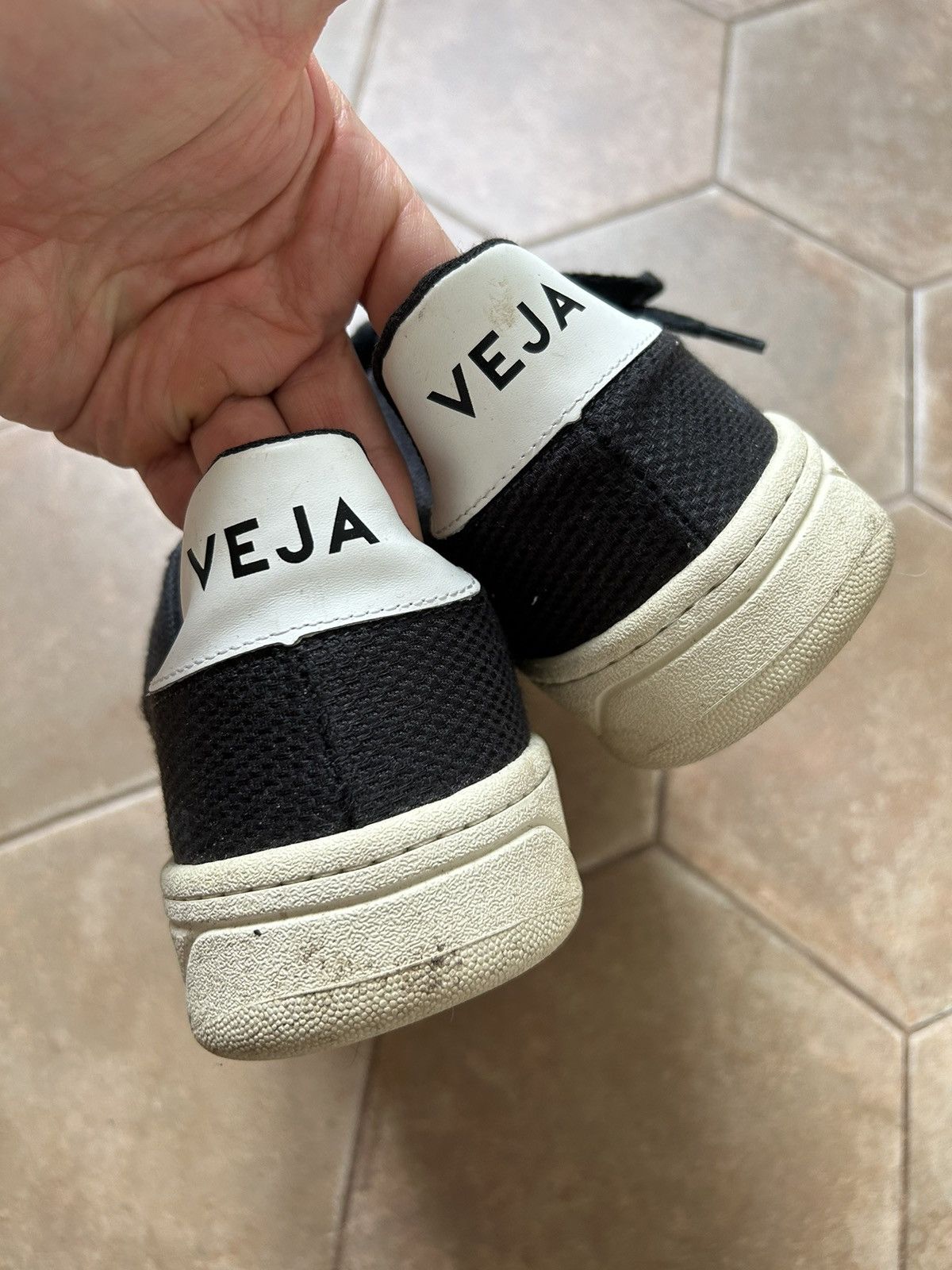 Designer × Veja VEJA leather mens shoes Size US 8 / EU 41 - 4 Thumbnail