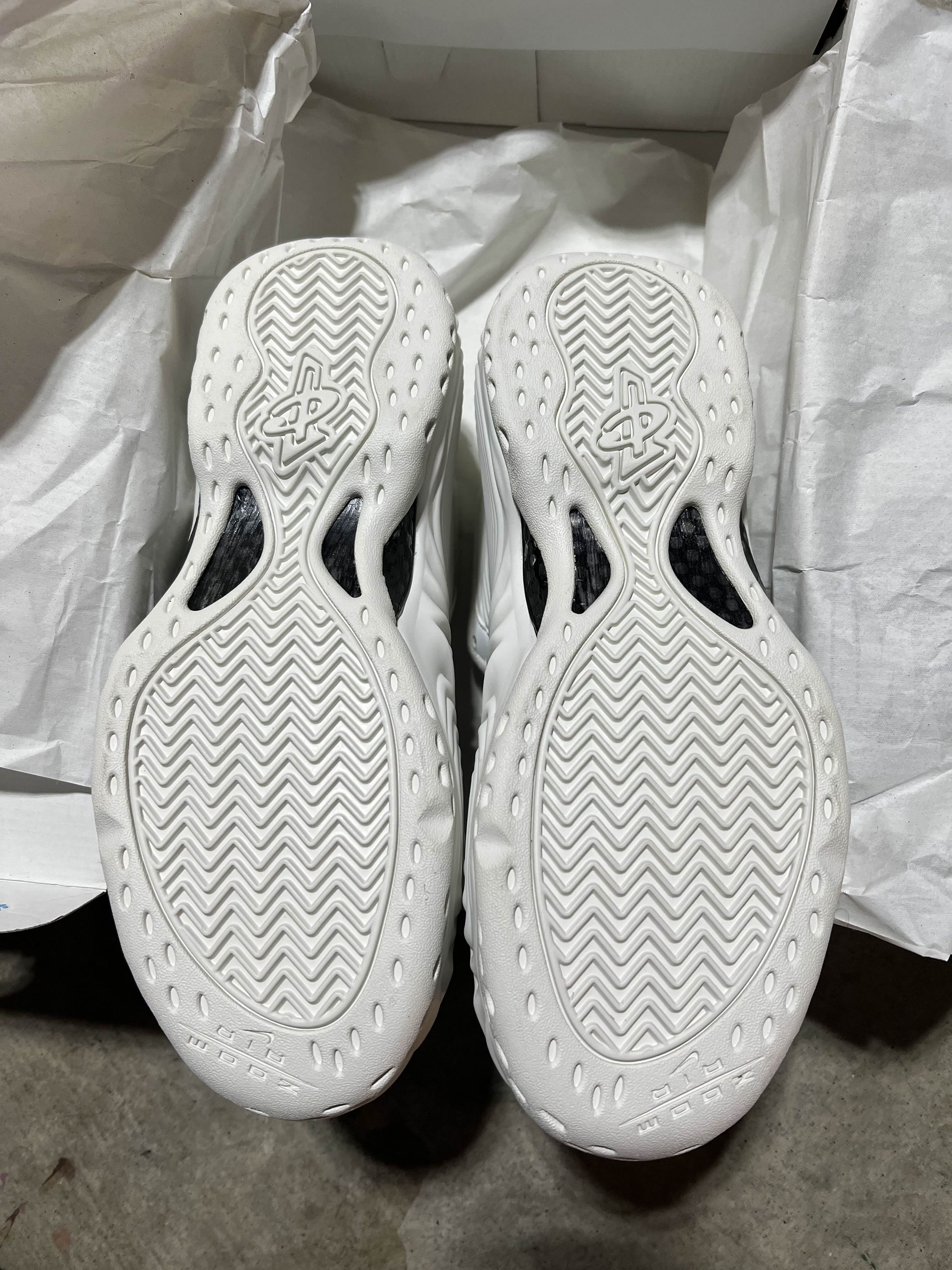 Comme des Garcons × Comme des Garcons Homme × Nike Nike Comme Des Garcons CDG White Foamposite Size US 9.5 / EU 42-43 - 8 Thumbnail