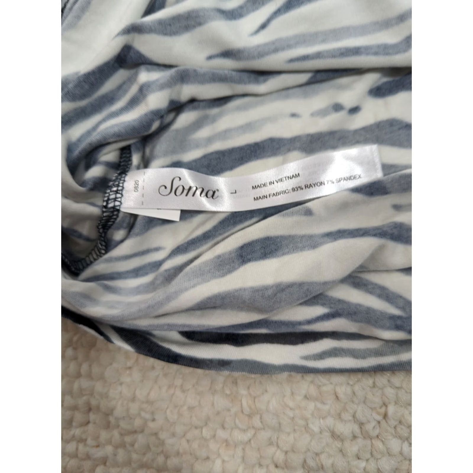 Vintage Soma Pajama Top Womens Zebra Print Long Sleeves Button Up Large L Knit Spandex Rayon Black Zebra Theme Button Closure Collar Vintage: No Size L / US 10 / IT 46 - 6 Thumbnail