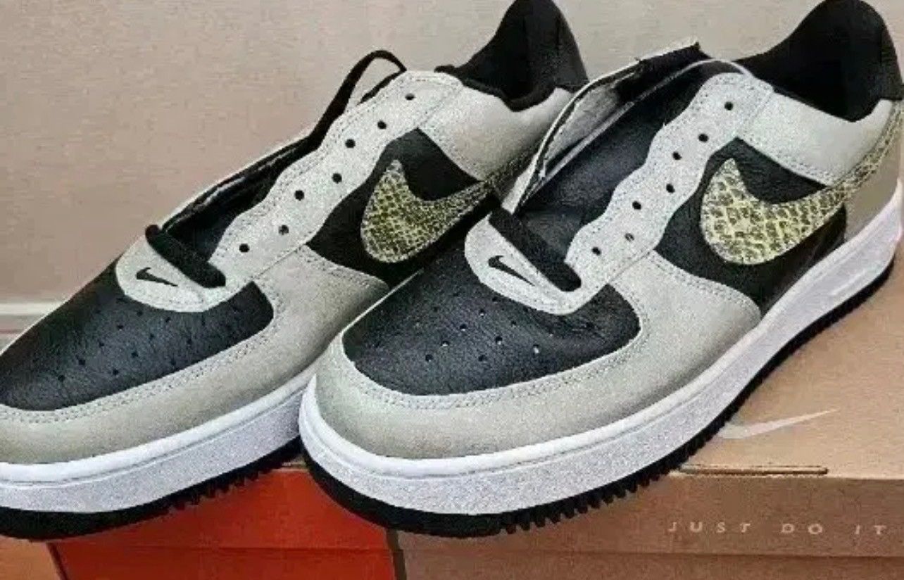 Nike 2001 Nike Air Force 1 co.jp OG D/S Size US 9 / EU 42 - 7 Thumbnail