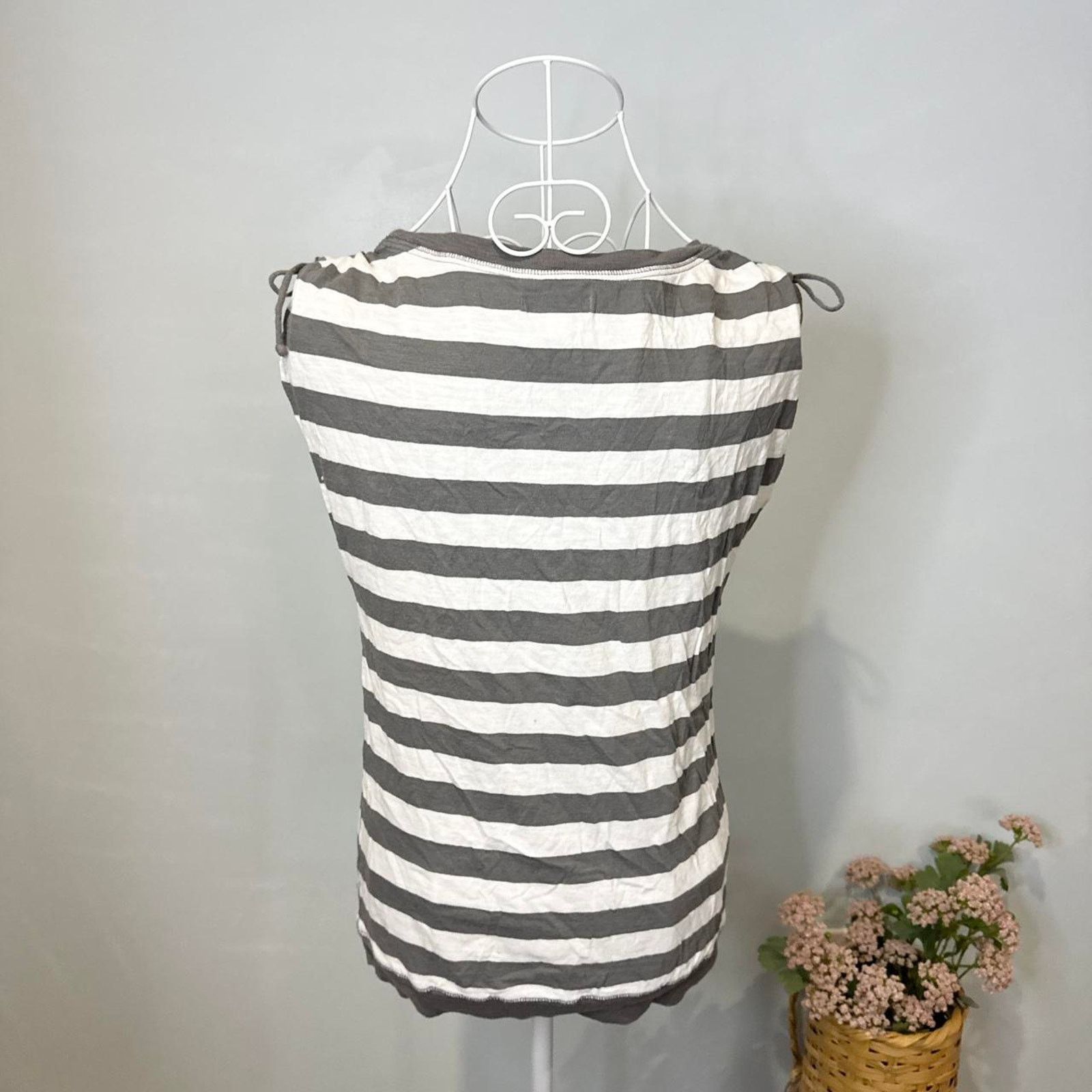 American Eagle Outfitters Cute gray striped vintage y2k american eagle top Size S / US 4 / IT 40 - 5 Thumbnail