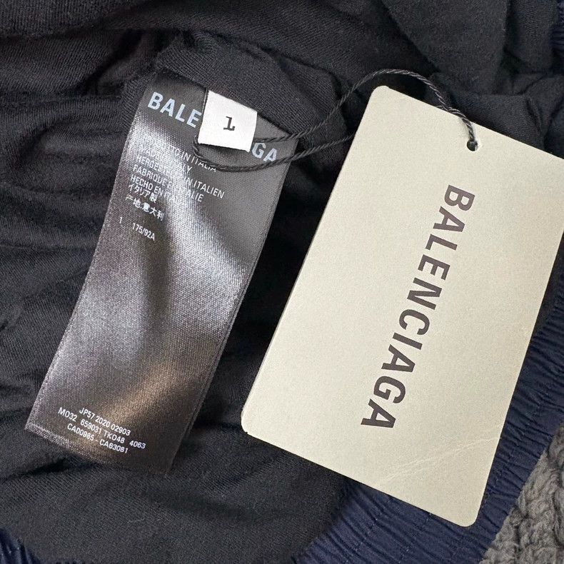 Balenciaga Balenciaga Sportyb embroidered blue and white color matchi Size US S / EU 44-46 / 1 - 4 Thumbnail