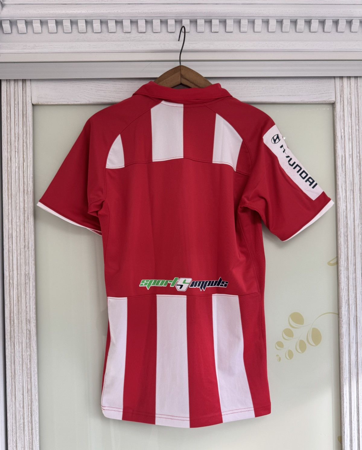Nike Red Star Belgrade 2009-2010 Home Soccer Jersey Football Kit Size US S / EU 44-46 / 1 - 2 Thumbnail