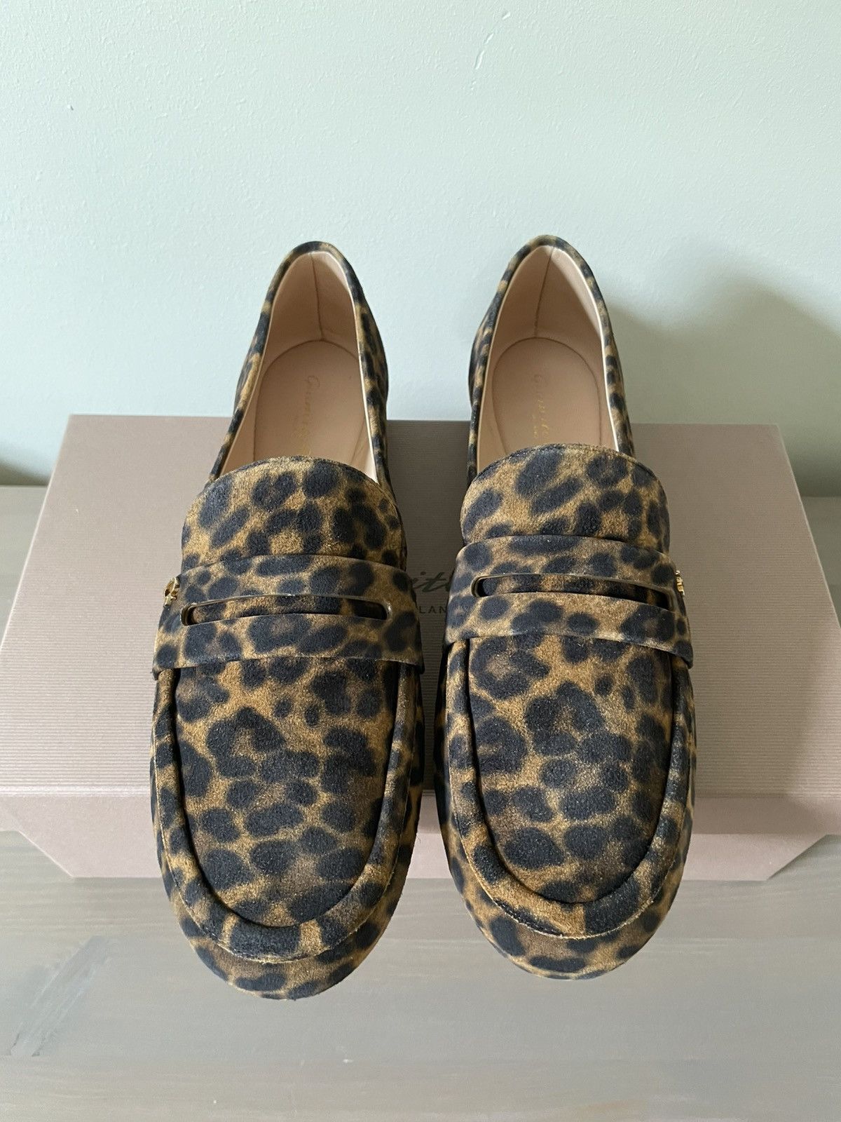 Gianvito Rossi Gianvito Rossi Georgia Velour Leopard Print loaffer Size US 9 / IT 39 - 2 Thumbnail