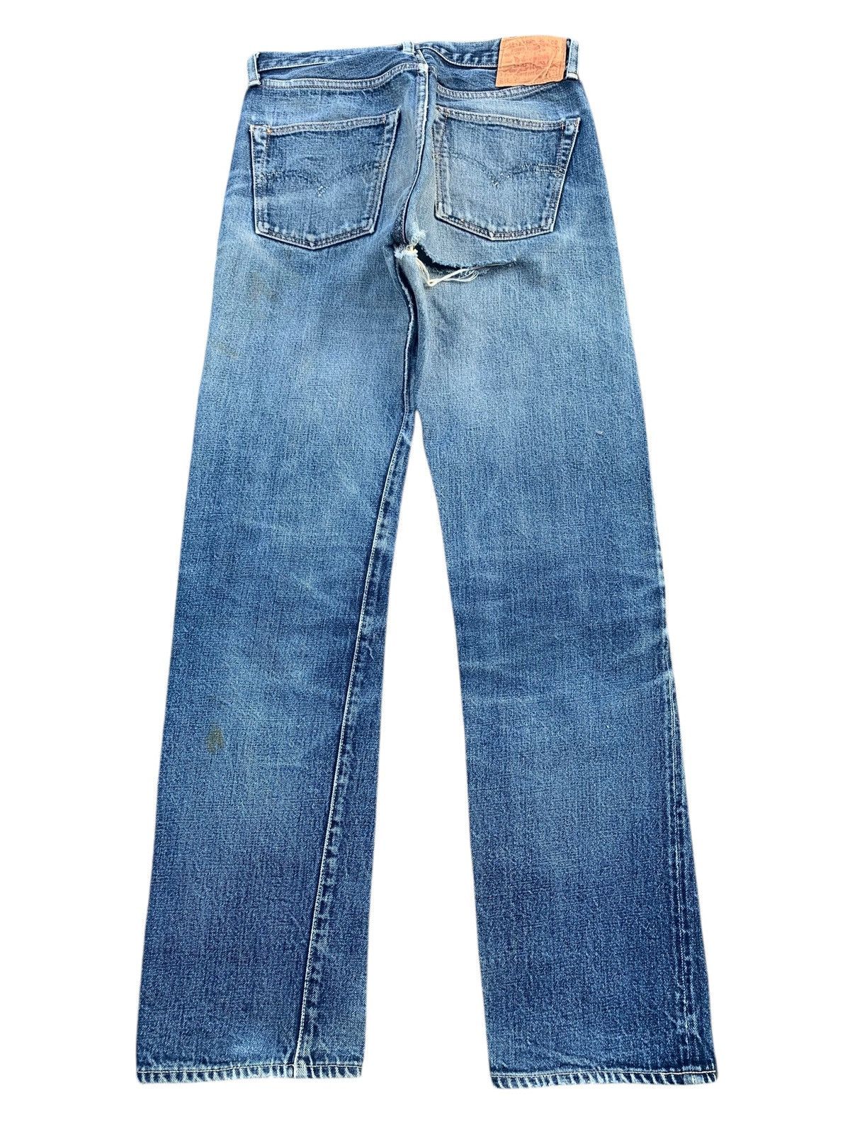 Levi's VINTAGE LEVIS 501XX SELVEDGE BIG E DAMAGE DISTRESSED DENIM Size US 30 / EU 46 - 2 Thumbnail
