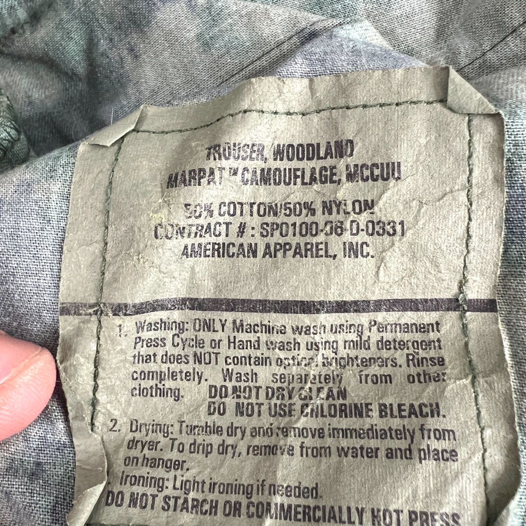 Vintage MCCUU Woodland MARPAT Cargo Pants Mens M Camouflage Workwear Cargo Pockets Straight Leg 32in Inseam Mens Size US 31 - 7 Thumbnail
