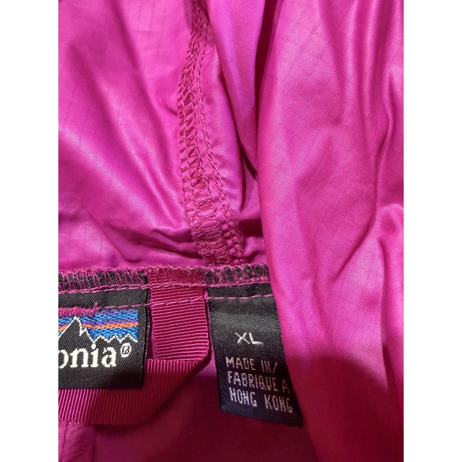 Patagonia Vintage Patagonia Womens Windbreaker Rain Jacket XL Lightweight Pink Purple Size XL / US 12-14 / IT 48-50 - 6 Thumbnail
