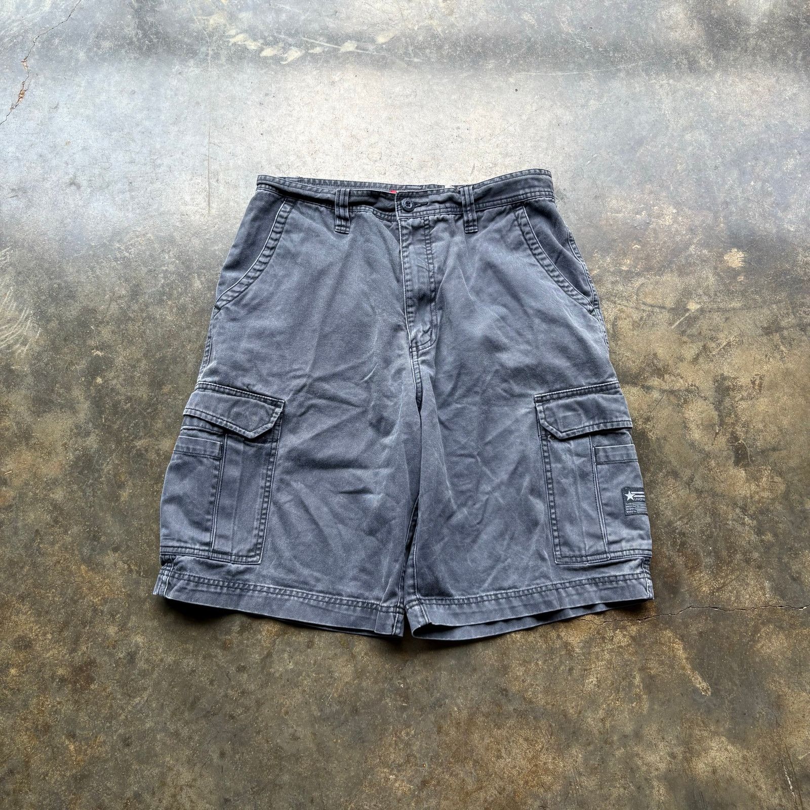 UNIONBAY Perfect Vintage Union Bay Faded Cargo Shorts Size US 32 / EU 48 - 2 Thumbnail