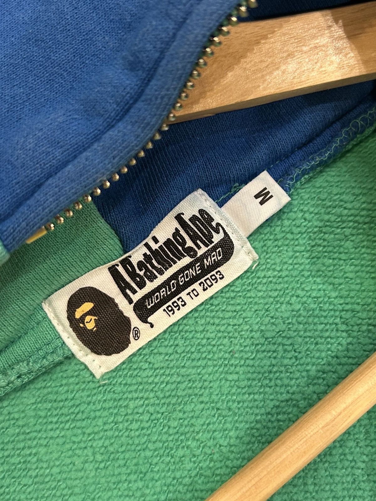 Bape Bape Shark Hoodie - Multi Size US M / EU 48-50 / 2 - 4 Thumbnail