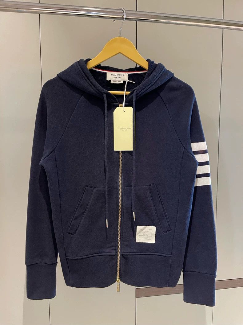 Thom Browne Thom browne Dark blue four-striped zipper jacket 2504-Nexta Size US S / EU 44-46 / 1 - 1 Thumbnail