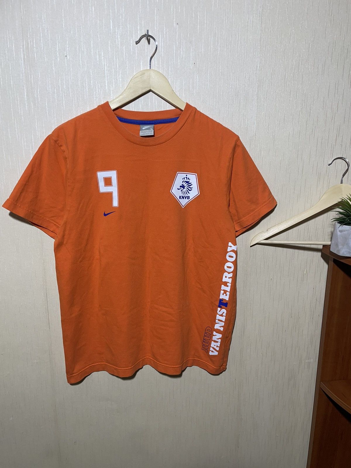 Nike × Vintage Nike Nederland 9 Roud Van Nistelrooy soccer vintage T shirt Size US L / EU 52-54 / 3 - 1 Thumbnail