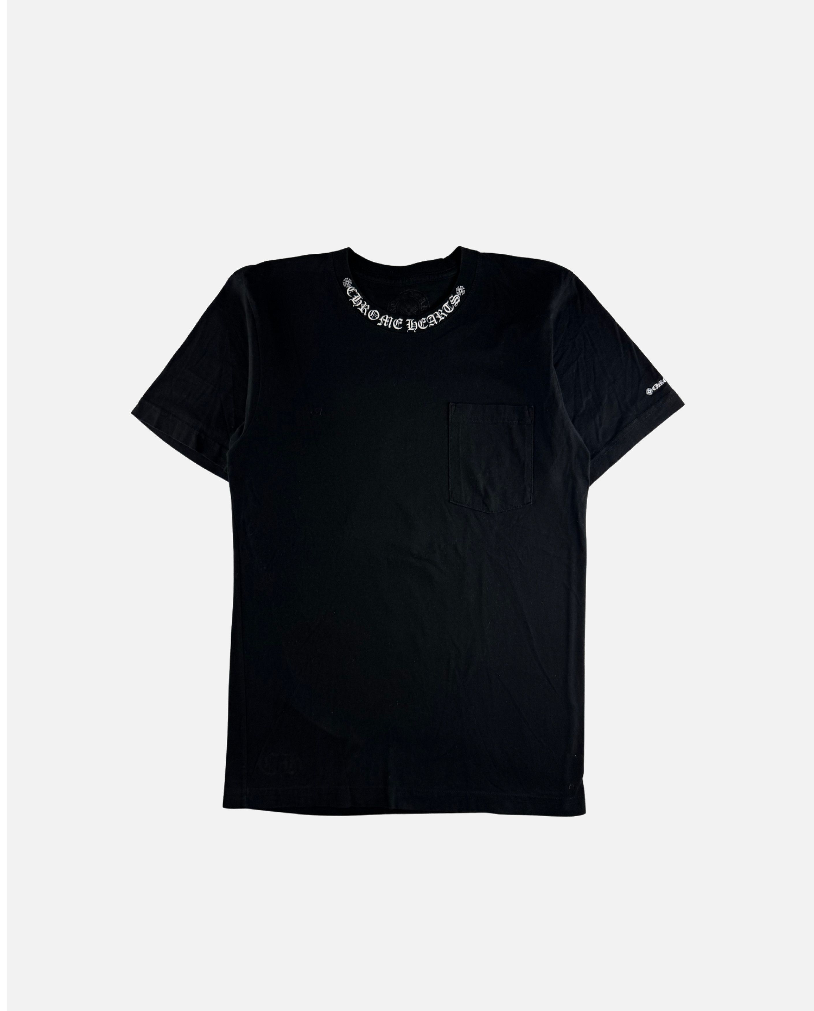 関税・送料込 Chrome Hearts COLLAR SCRIPT Tシャツ 関税・送料込 Chrome Hearts COLLAR SCRIPT Tシャツ