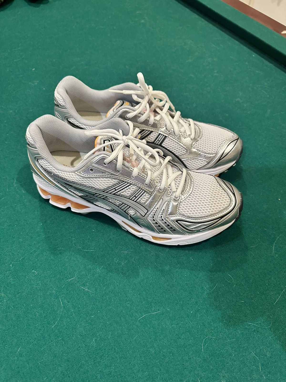 Asics ASICS Gel Kayano 14 White/Silver/Orange Size US 11 / EU 44 - 1 Thumbnail