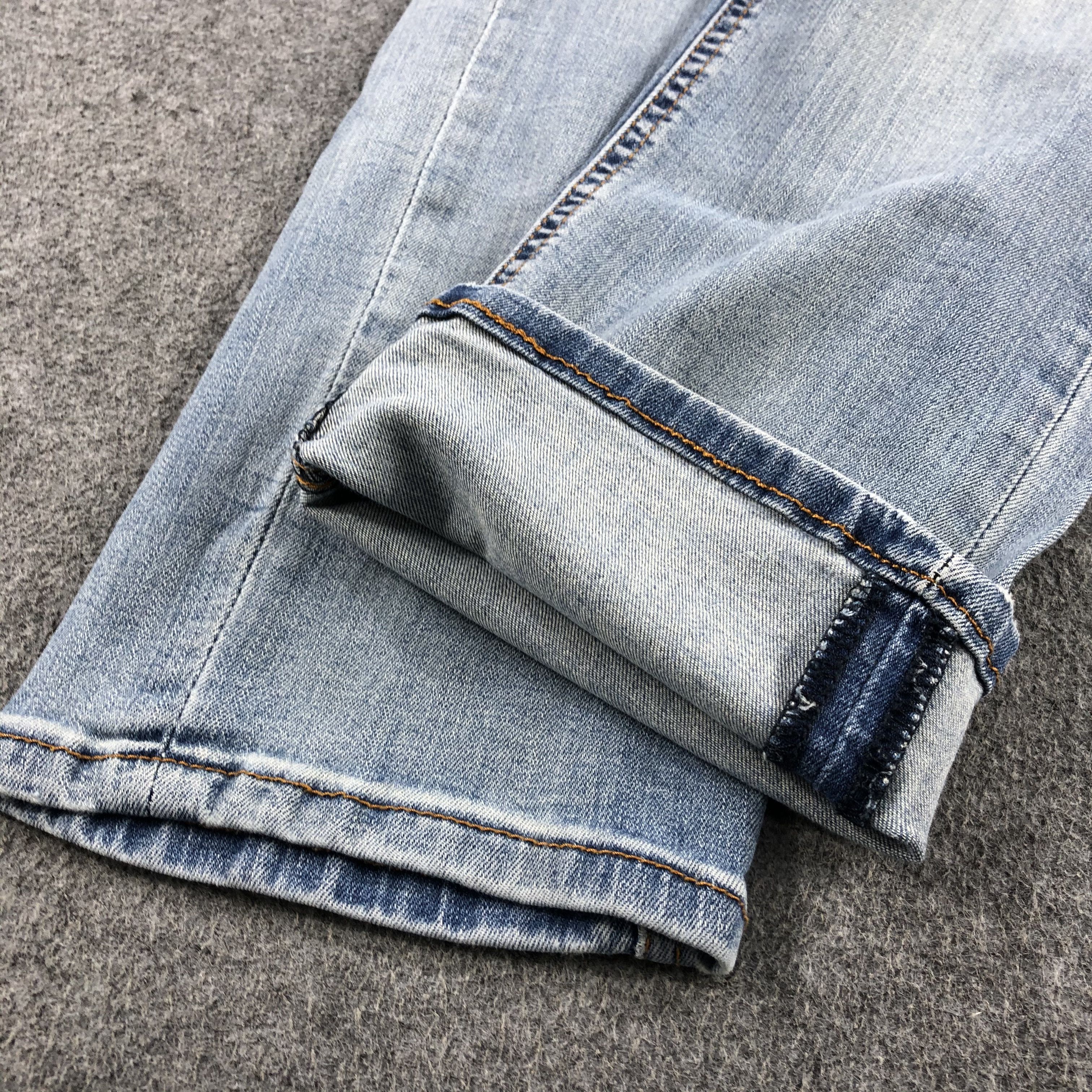 Levi's Vintage Light Wash Levis Jeans-J2130 Size US 31 - 6 Thumbnail