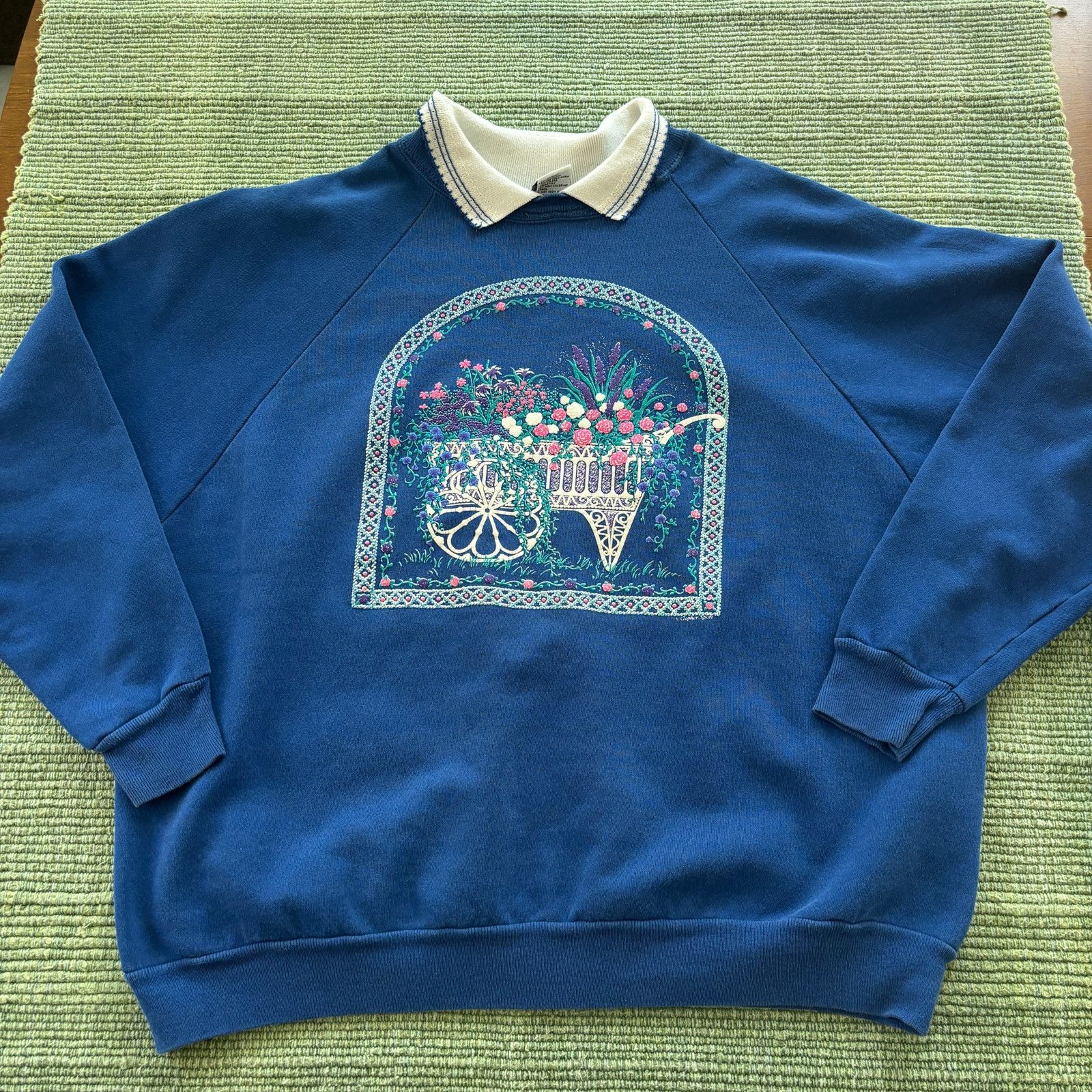 Vintage Vintage 1990s Thick Cotton Floral Cottage Grandma Sweatshirt Size US XL / EU 56 / 4 - 1 Thumbnail
