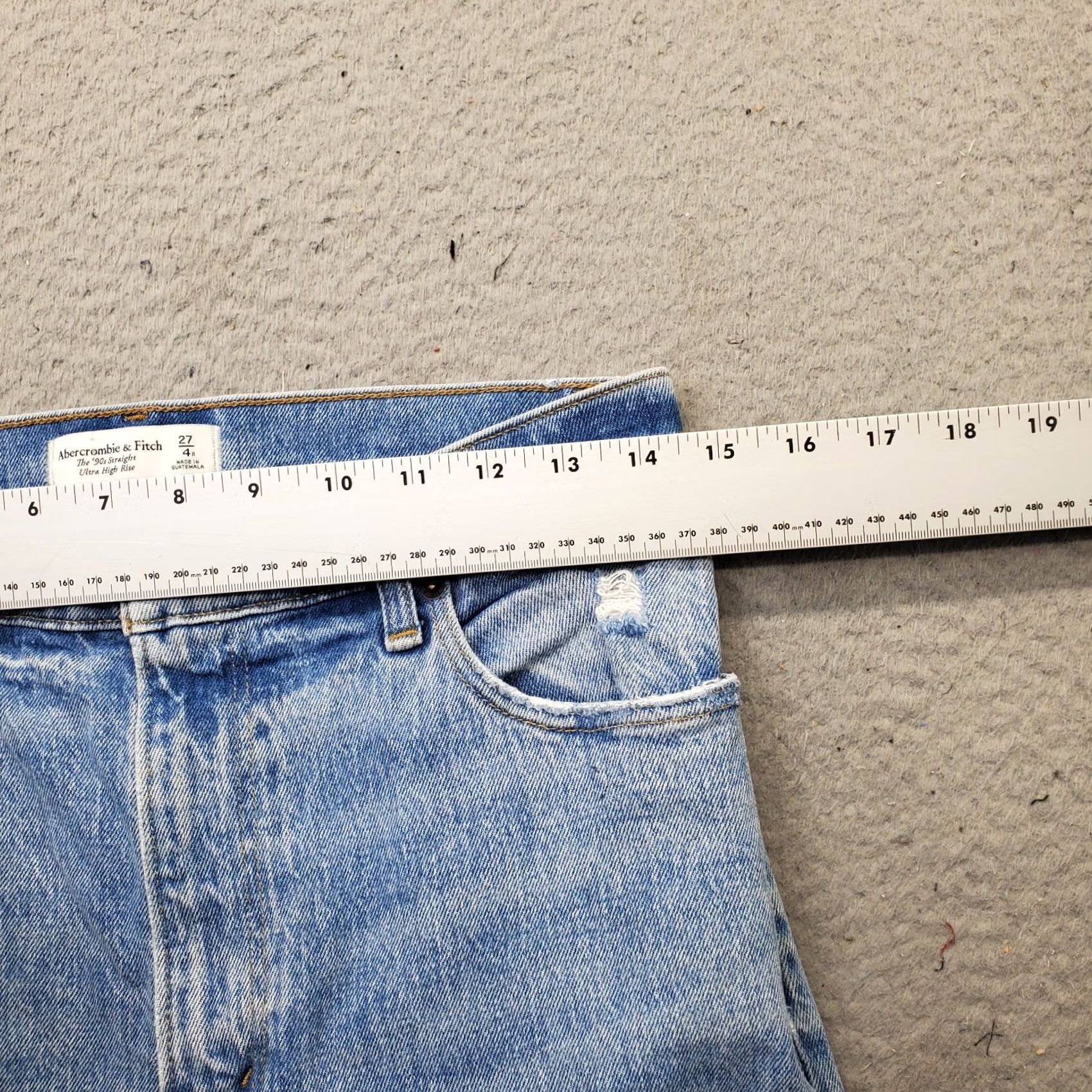 Abercrombie & Fitch Abercrombie & Fitch The '90s Straight Jeans Womens 4R Blue Denim Ultra High Rise Size 4 Womens Jeans Blue 90s Vintage? Size 27" / US 4 / IT 40 - 6 Thumbnail