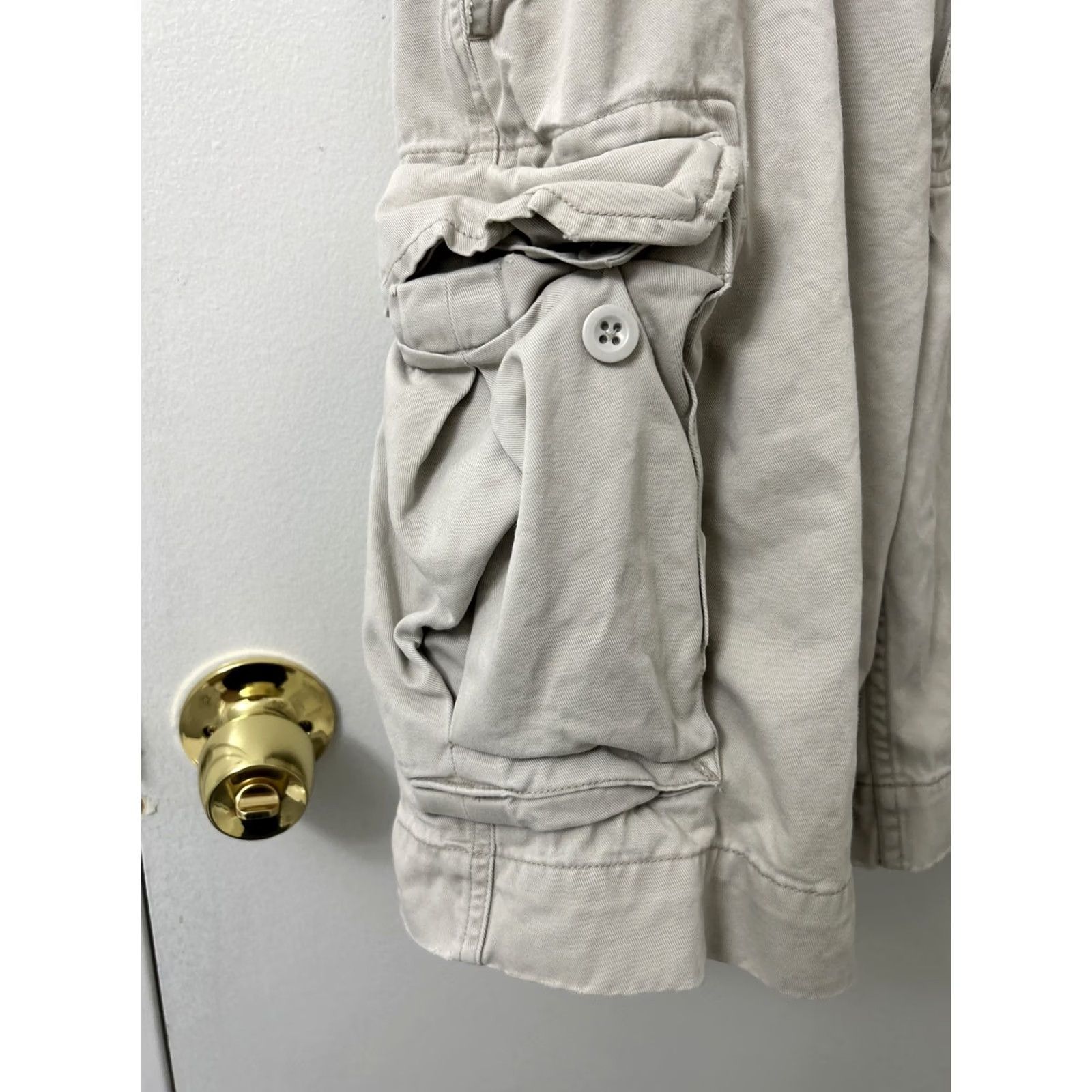 Polo Ralph Lauren Polo Ralph Lauren Cargo Shorts Mens 33 Beige Cargo Pocket Zipper Button Logo Classic Chino Casual Workwear Travel MSR Beige 33 Mens Size US XS / EU 42 / 0 - 4 Thumbnail