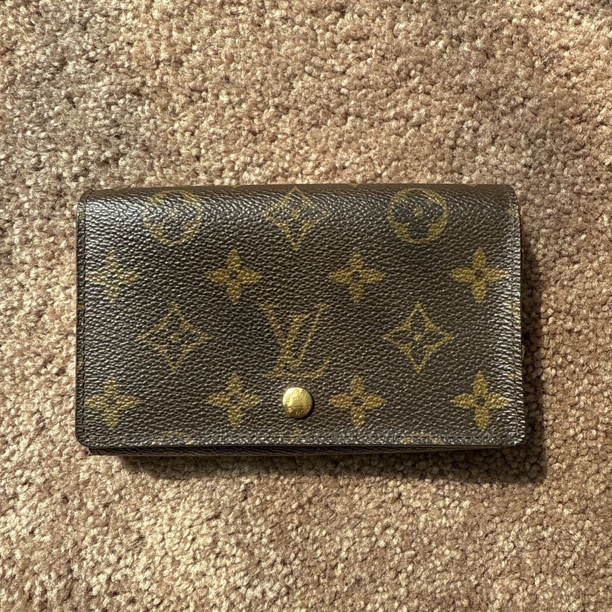 Louis Vuitton LOUIS VUITTON Tresor Wallet Authentic Size ONE SIZE - 1 Thumbnail