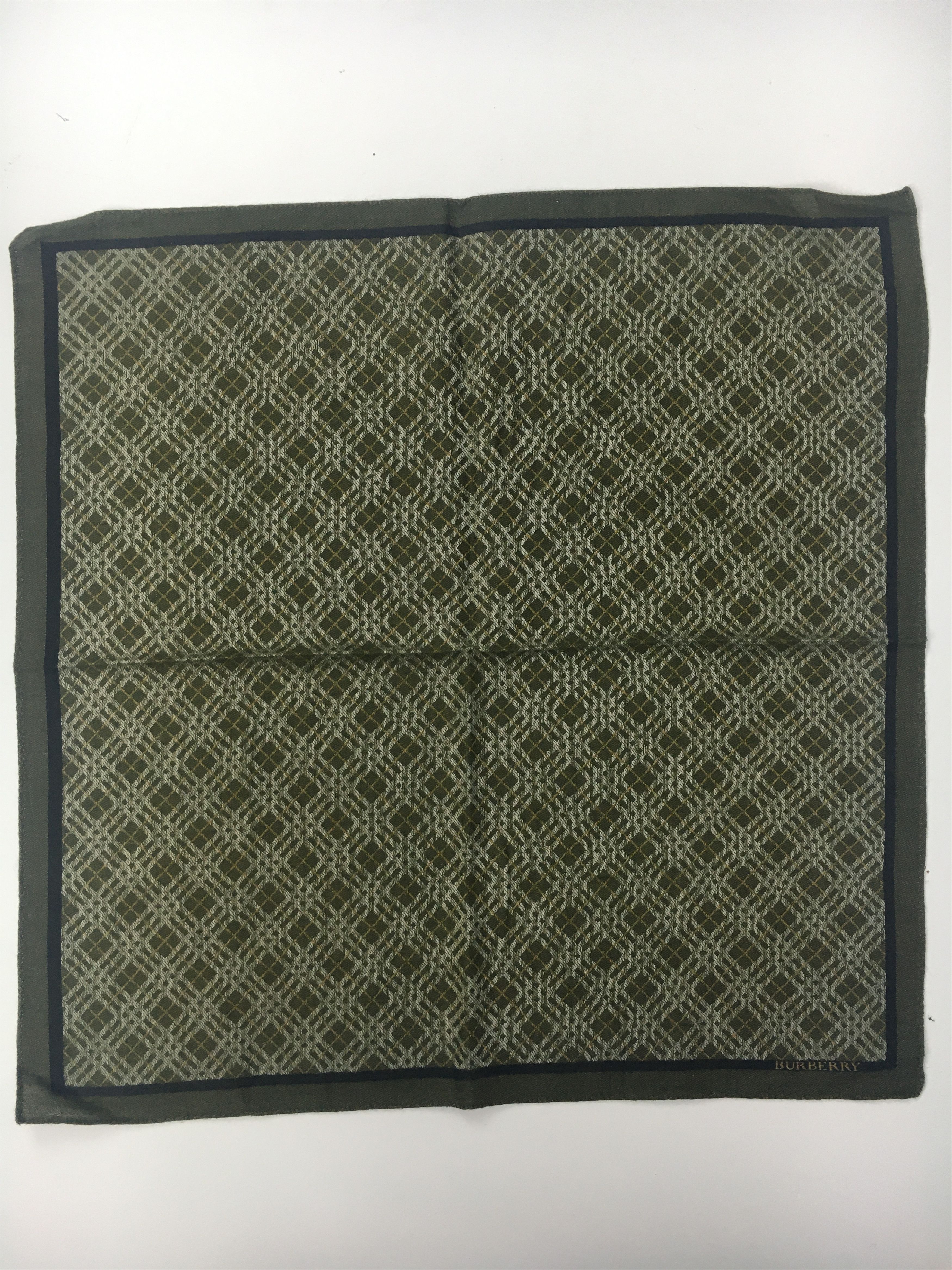 Burberry Burberry Novacheck Handkerchief Bandana Neckerchief HKC0053 Size ONE SIZE - 3 Thumbnail