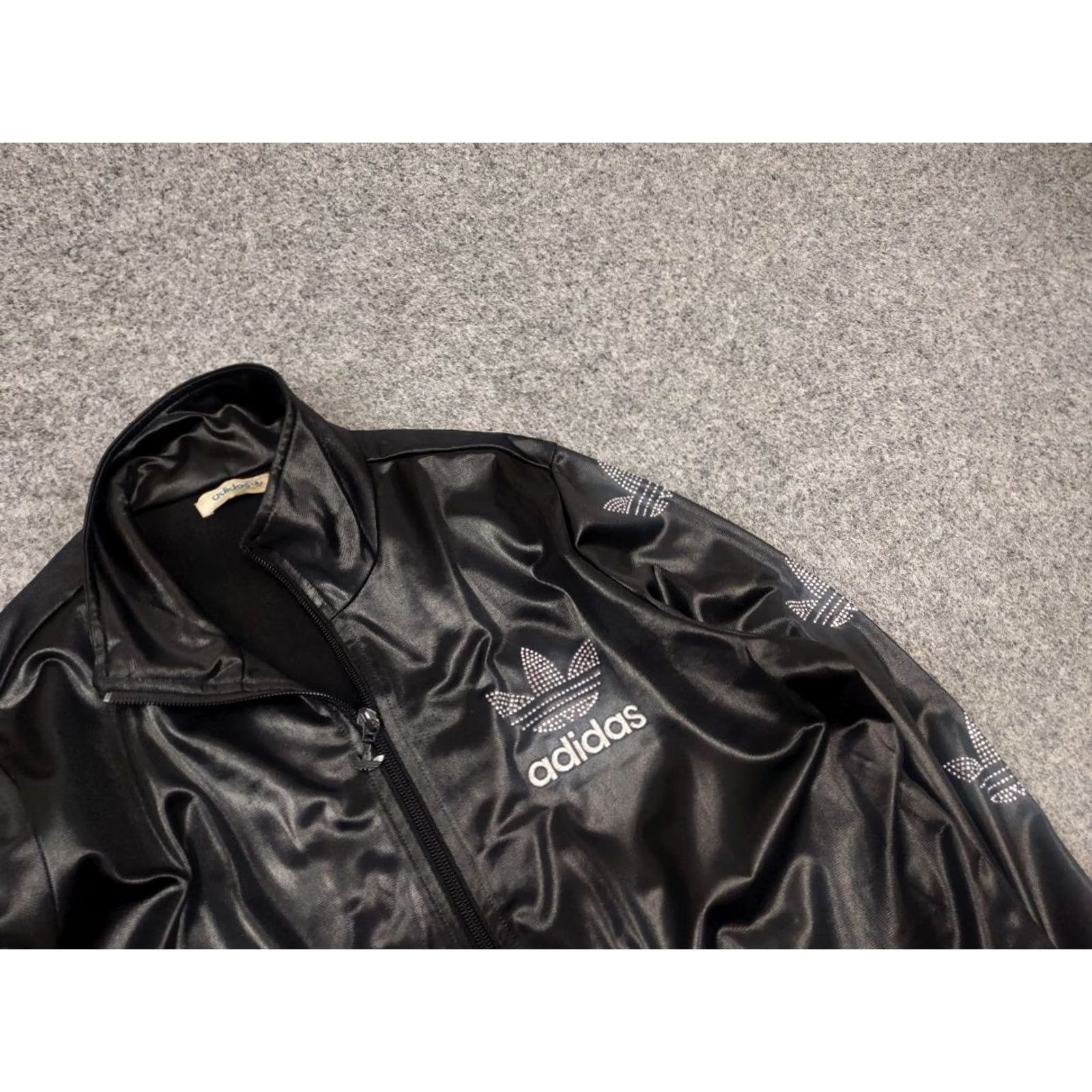 Adidas VINTAGE Adidas Originals Chile 62 Track Top Zip Jacket Black Waxed Style Women M Black 90s Track Top Logo Size M / US 6-8 / IT 42-44 - 7 Thumbnail