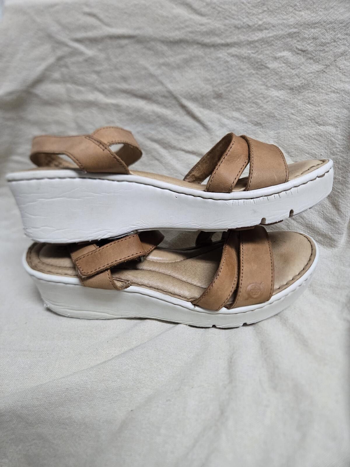 Born Boho Minimalist Børn Crafted Leather Comfort Wedge Sandals 6 Size US 6 / IT 36 - 3 Thumbnail