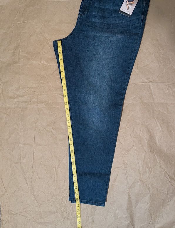 Other Sofia Vergara Jeans Lift & Sculp Skinny NWT super high rise Size 40" / US 18 - 4 Thumbnail