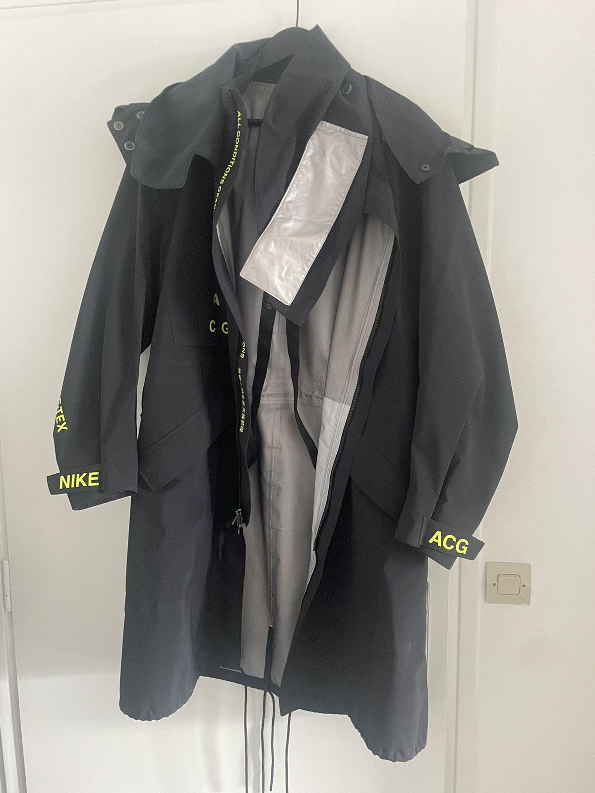 image of Errolson Hugh x Nike Acg Nikelab Acg Gore-Tex Parka in Black, Men's (Size Small)