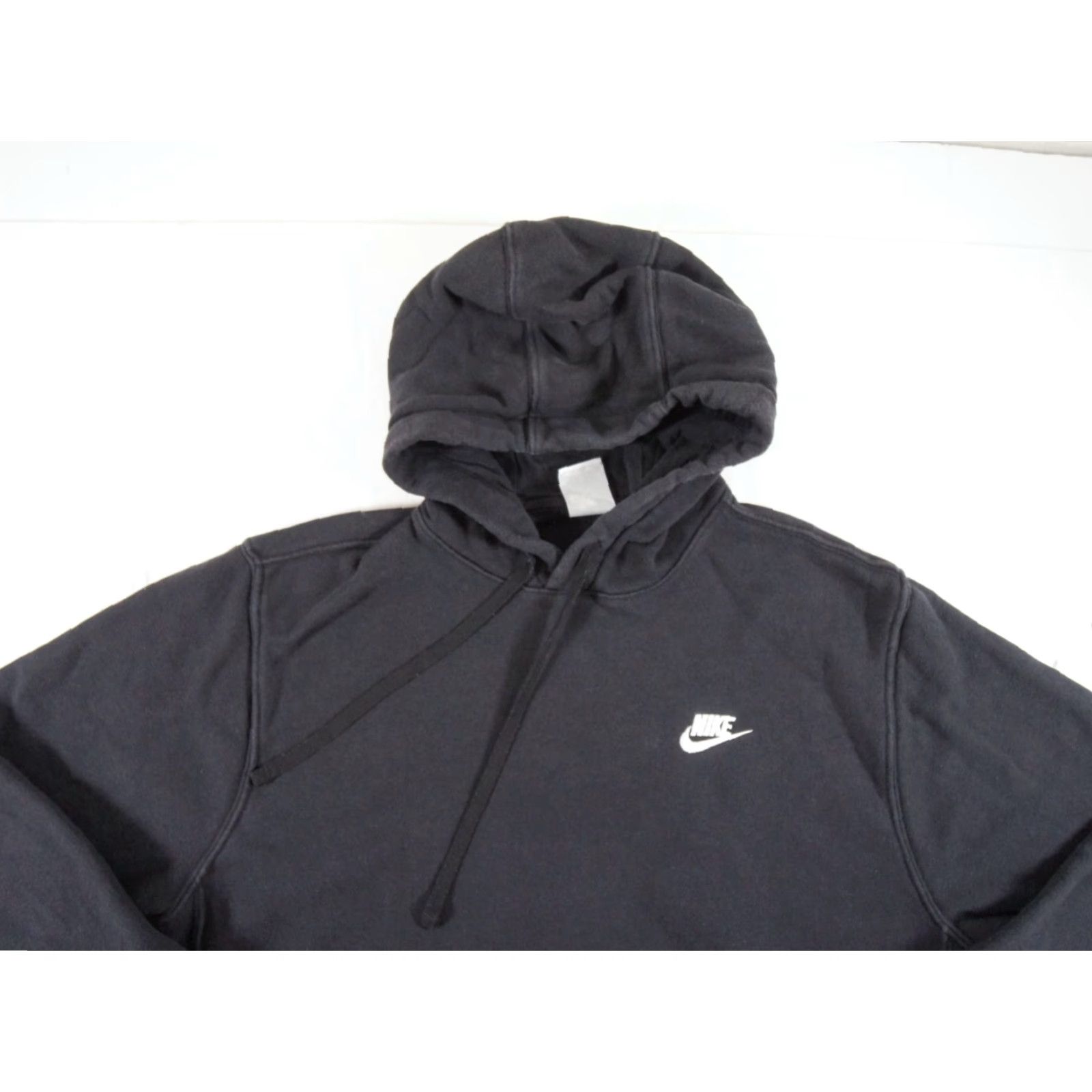 Nike VINTAGE Nike Hooded Sweatshirt Mens Medium Black Pullover Swoosh Outdoor All Seasons Mens Size US M / EU 48-50 / 2 - 2 Thumbnail