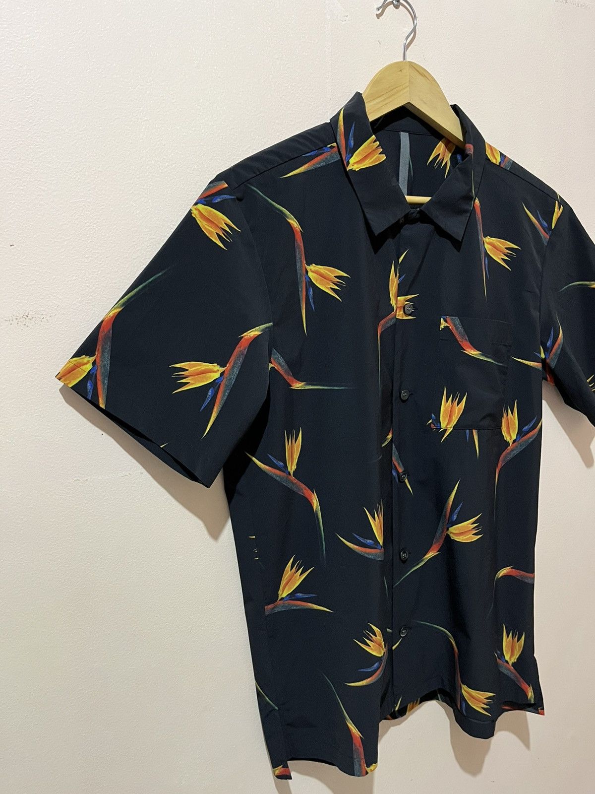 Kazuyuki Kumagai Attachment Kazuyuki Kumagai Attachment - S/S’19 - Open Collar Shirt Size US L / EU 52-54 / 3 - 7 Thumbnail