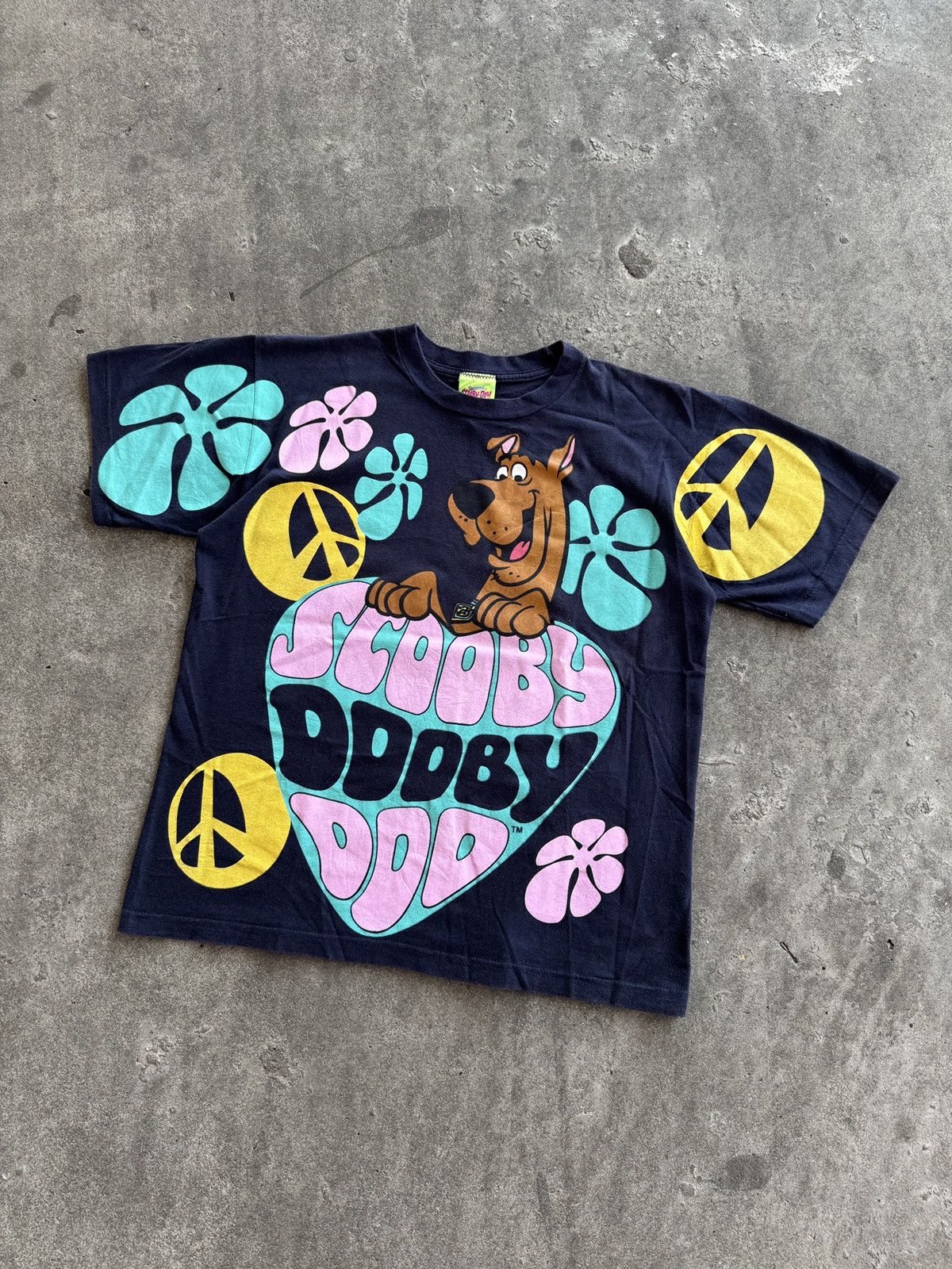 Cartoon Network Vintage 90’s Scooby Dooby Doo AOP Over Print Tshirt Size US M / EU 48-50 / 2 - 4 Thumbnail