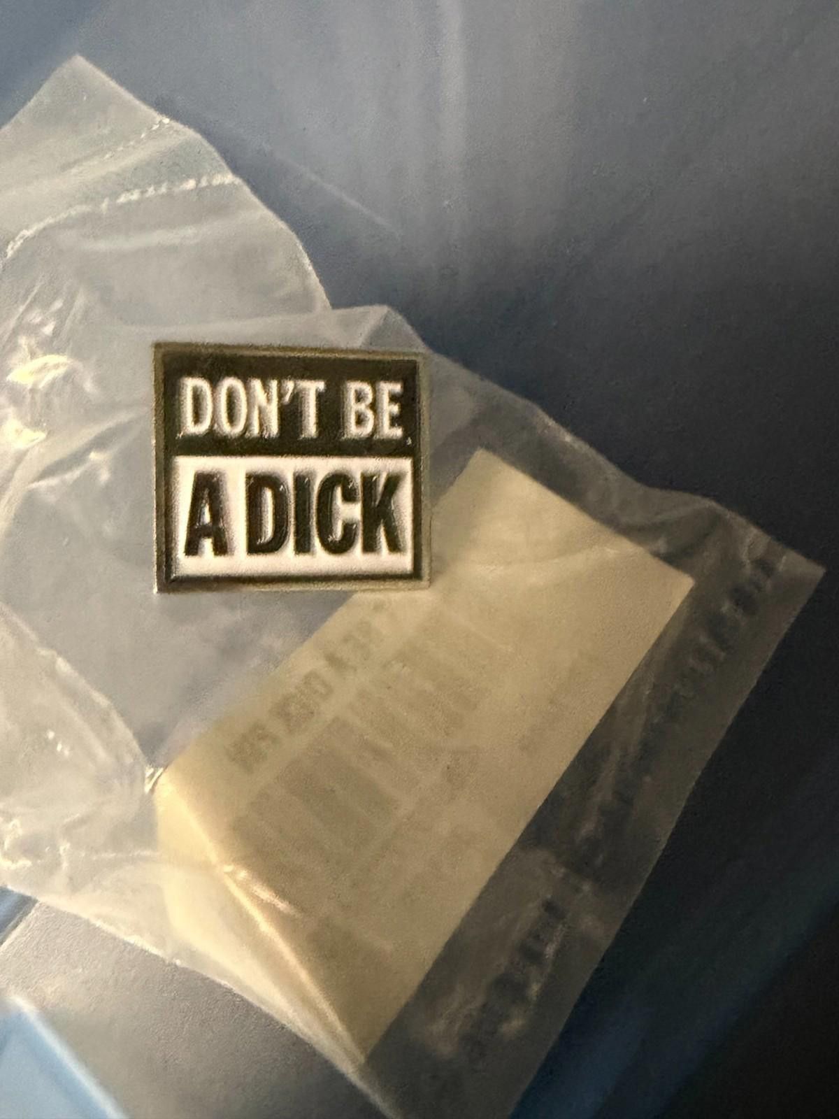 Supreme Supreme Don't Be a D!ck Pin Silver SS17 Size ONE SIZE - 1 Thumbnail