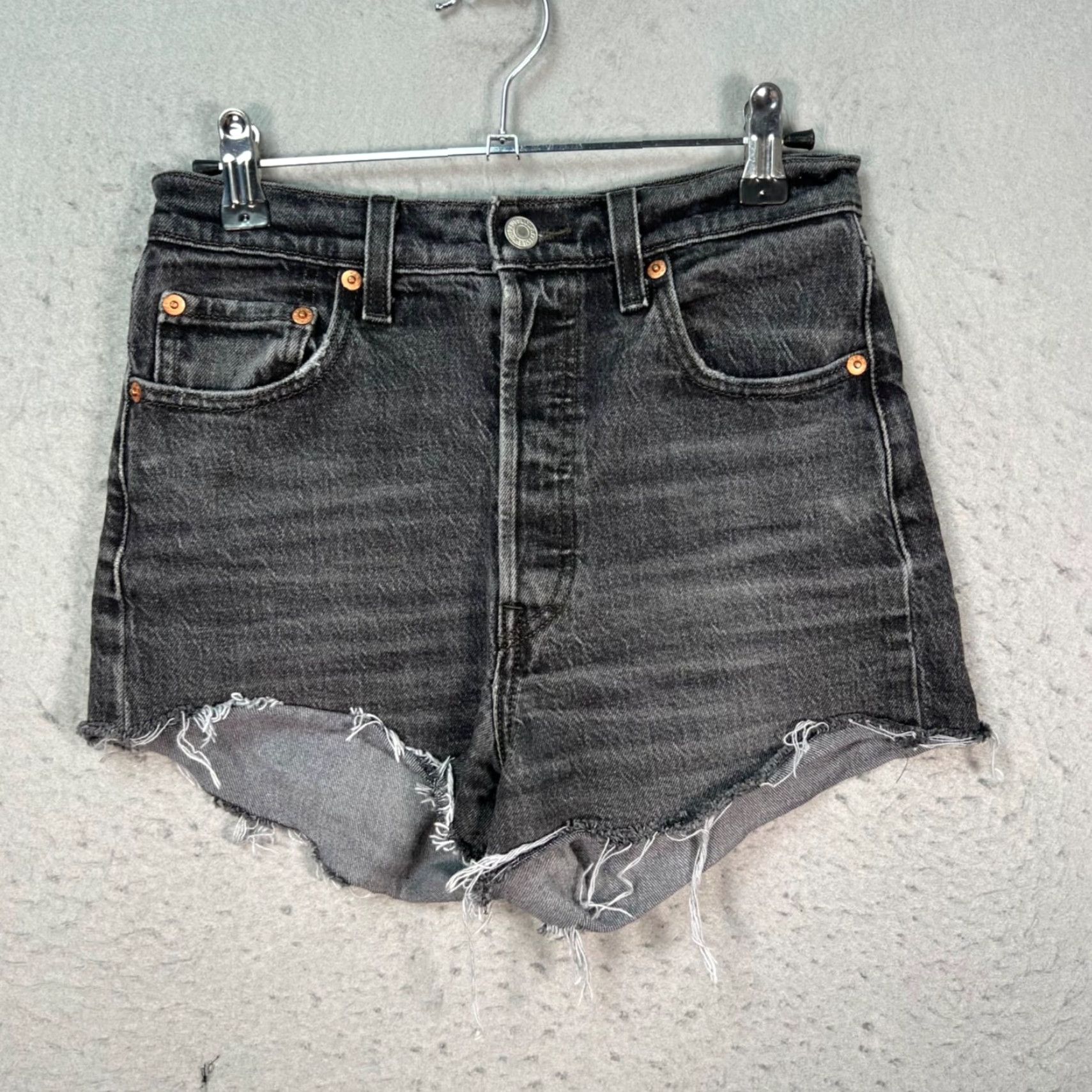 Levi's Levi's Womens Size 26 Ribcage High-Waisted Black Denim Cut-Off Shorts Shirt/Fashion Size 26" / US 2 / IT 38 - 2 Thumbnail