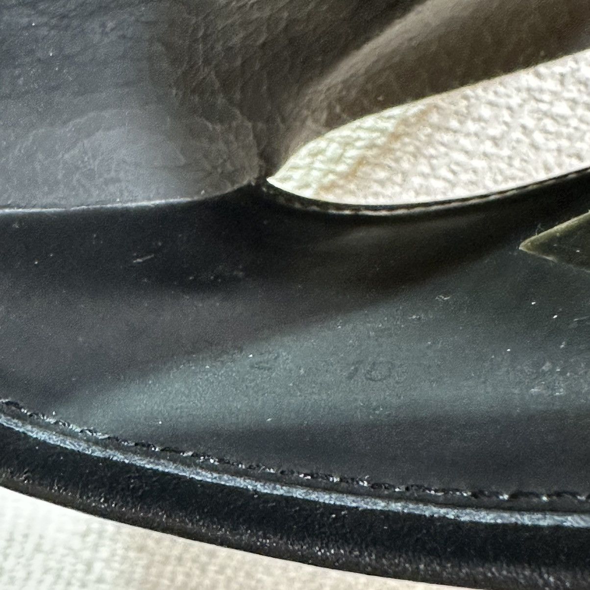 Gucci GUCCI slide sandal GUCCY SEGA logo font black 10 used Size US 10 / EU 43 - 4 Thumbnail