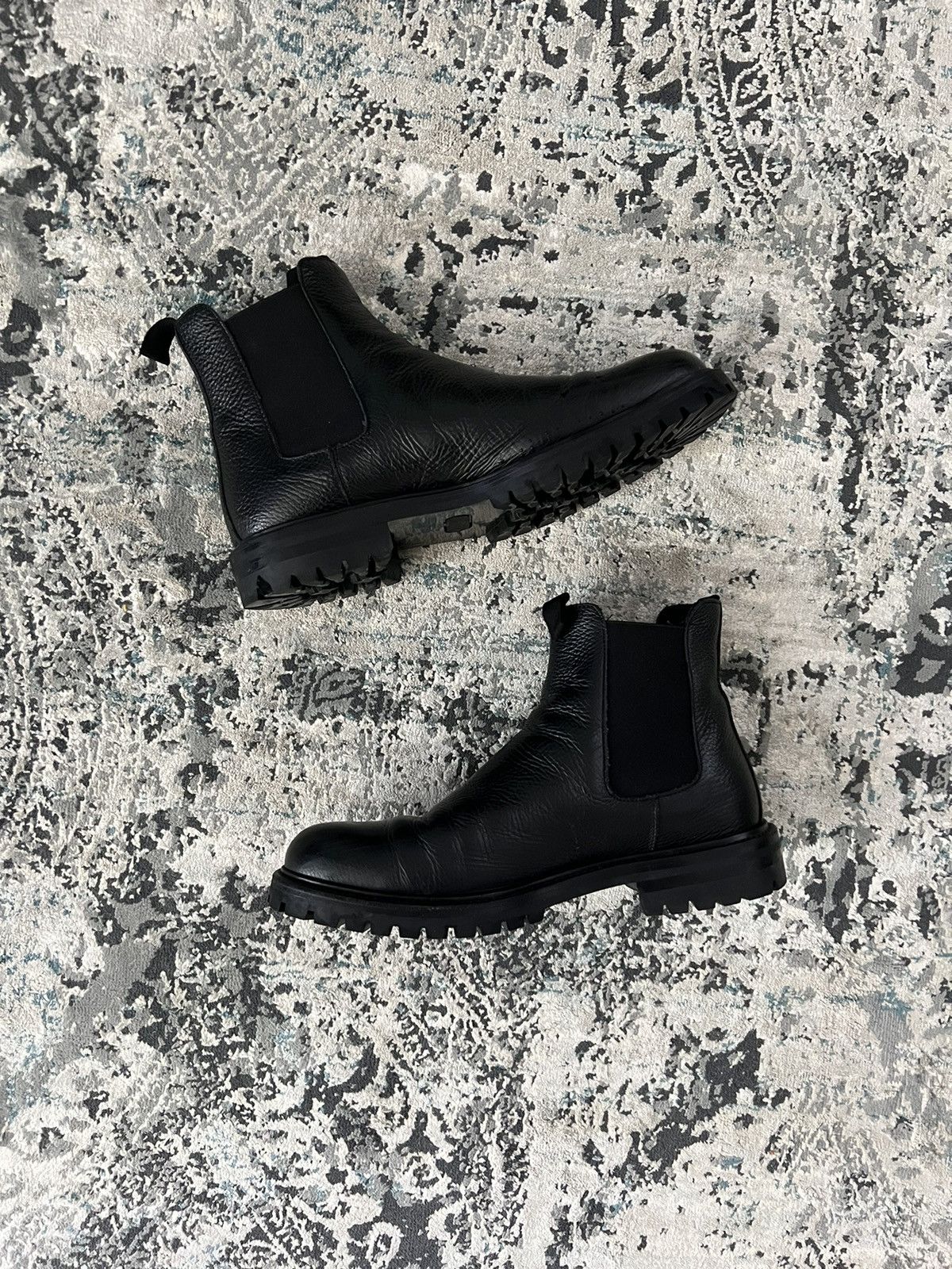 Common Projects Common Projects Black Chelsea Boots Size US 8 / EU 41 - 2 Thumbnail