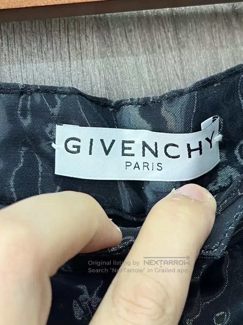 Givenchy Givenchy Reflective multi-pocket shorts Size US 32 / EU 48 - 5 Thumbnail