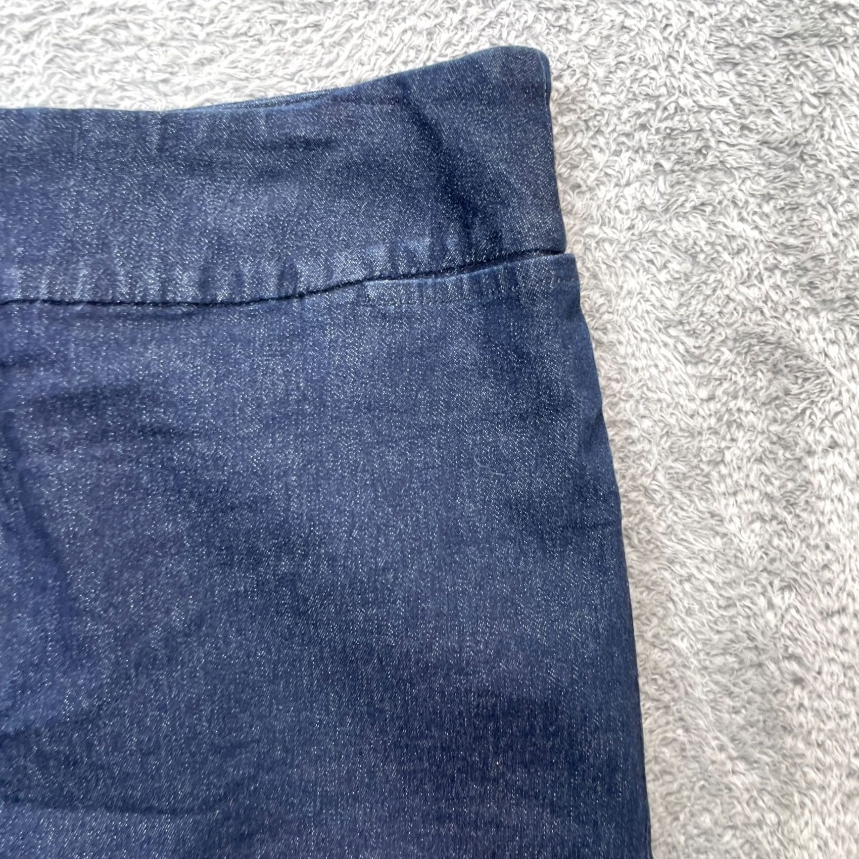 Banana Republic Banana Republic Skirt Womens 10 Blue Straight & Pencil Denim Stretch Back Slit Knee Length Pockets Slit Casual Travel Workwear 90s City Preppy Size 32" / US 10 / IT 46 - 3 Thumbnail