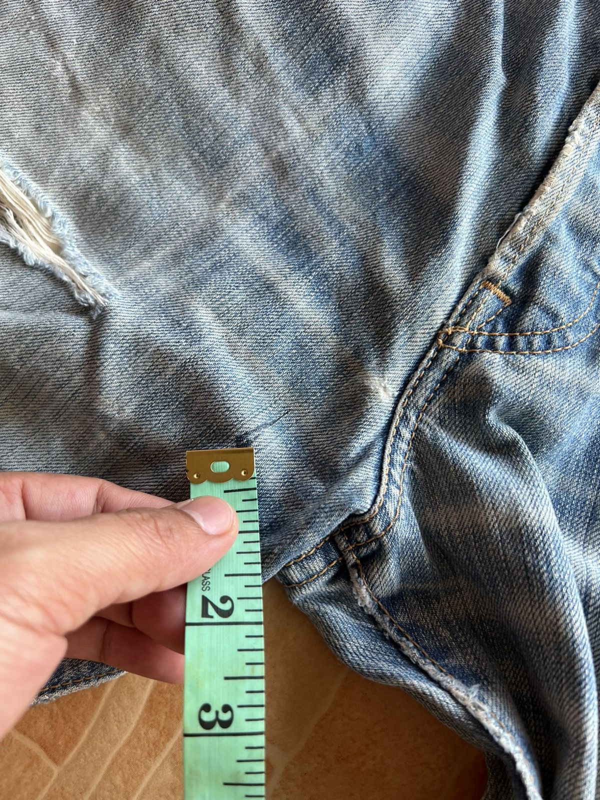 Japanese Brand × Levi's × Levi's Vintage Clothing 💥Rare💥Vintage Levis 501 Distress Jeans Size US 31 - 19 Thumbnail
