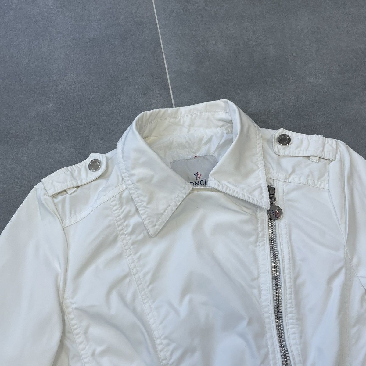 Moncler Authentic Moncler Coeur Jacket Size 1 (S) Size S / US 4 / IT 40 - 10 Thumbnail