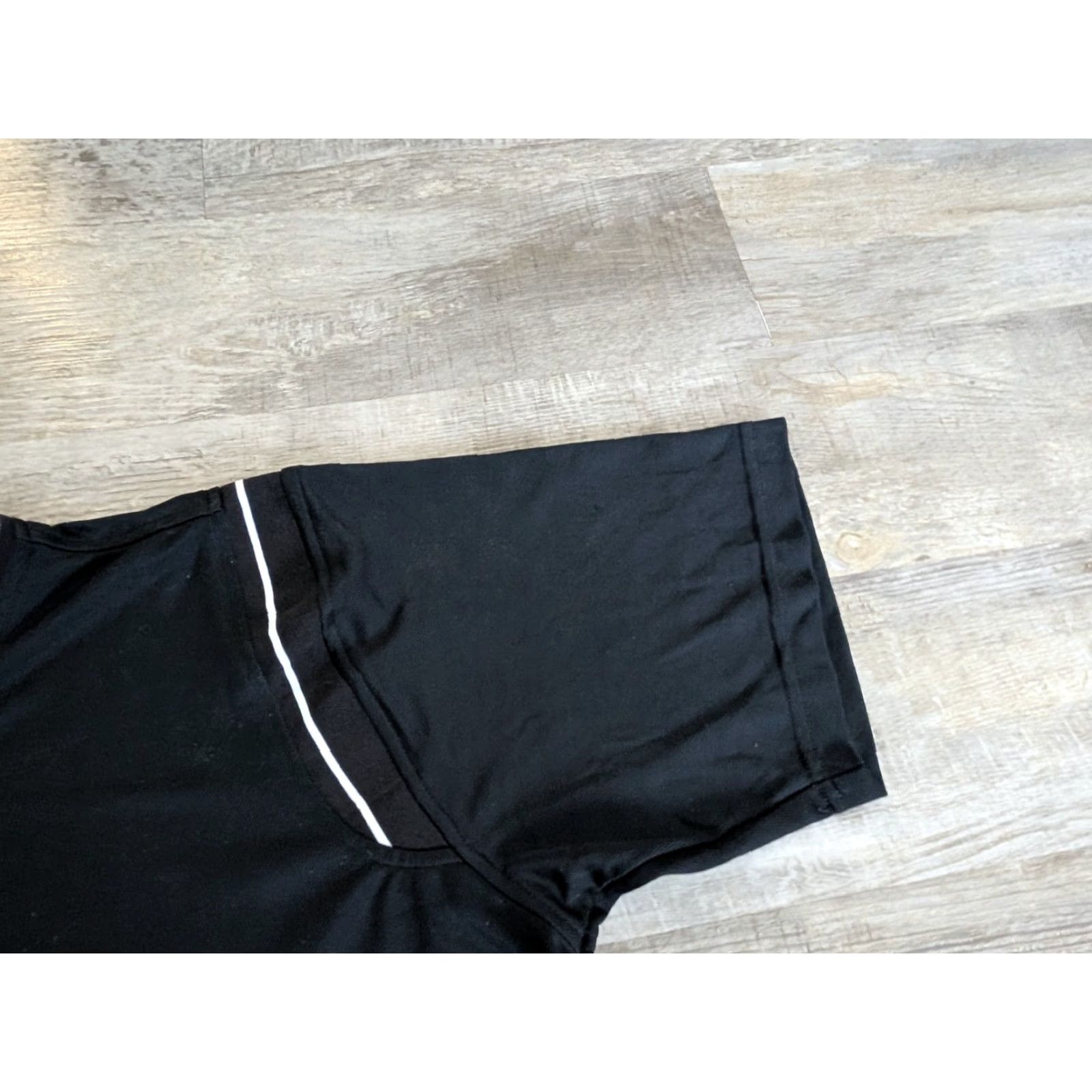 Nike VINTAGE Nike Team Shirt Mens Black Jersey Tee Shirt V-Neck Size L USA Made Size US L / EU 52-54 / 3 - 5 Thumbnail